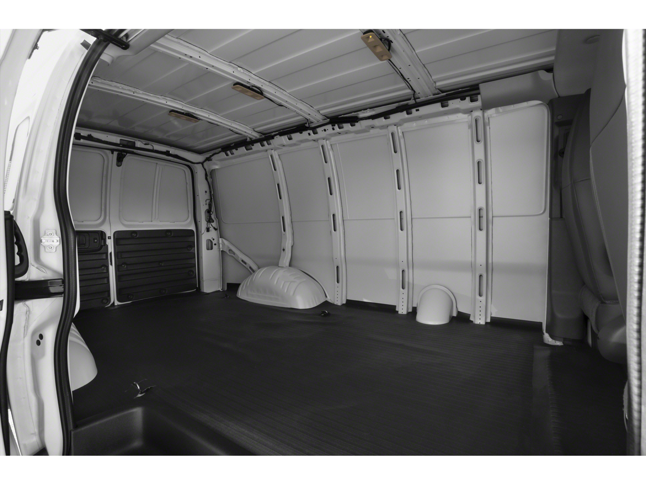 2024 GMC Savana Cargo Van RWD 2500 135"