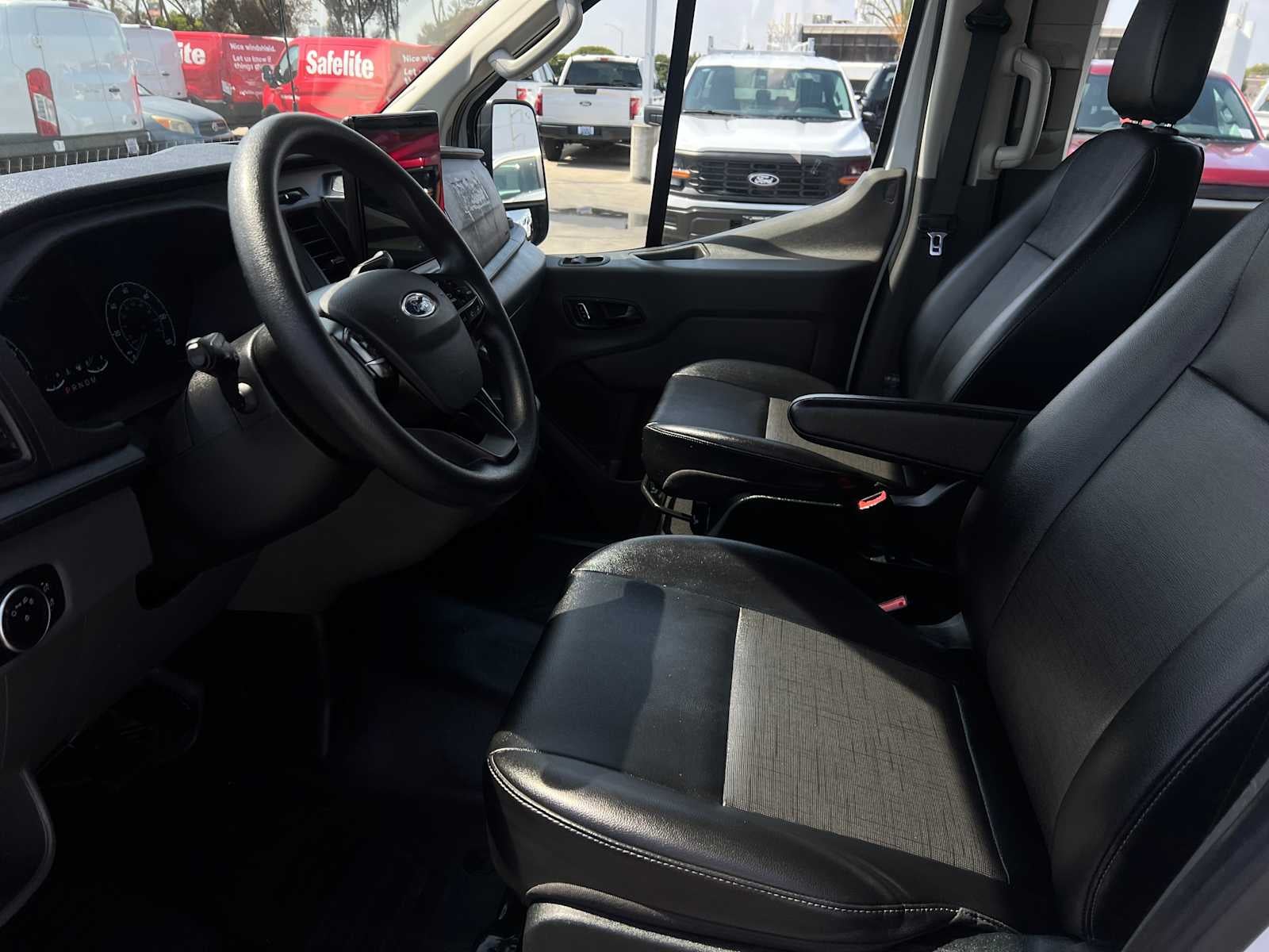 2023 Ford Transit Passenger Wagon XL