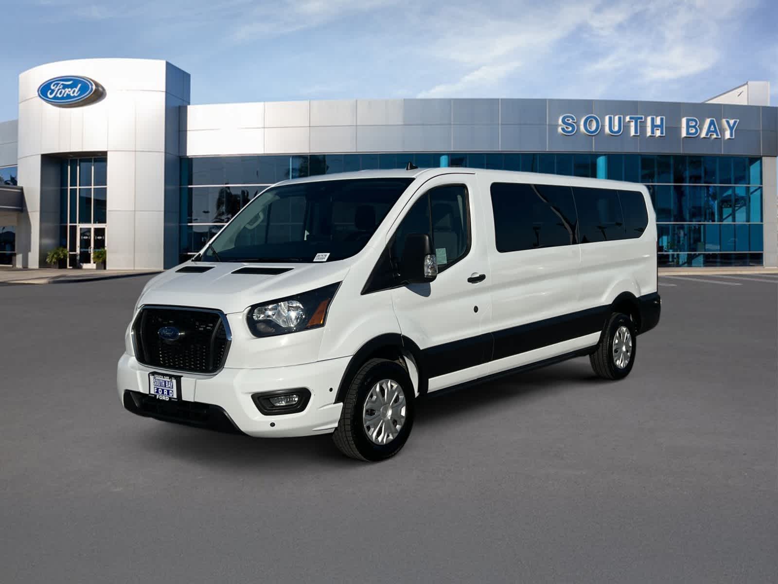 2024 Ford Transit Passenger Wagon XLT