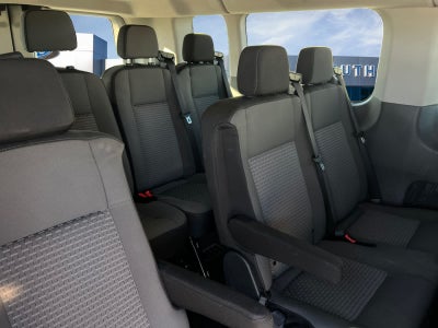 2024 Ford Transit Passenger Wagon XLT