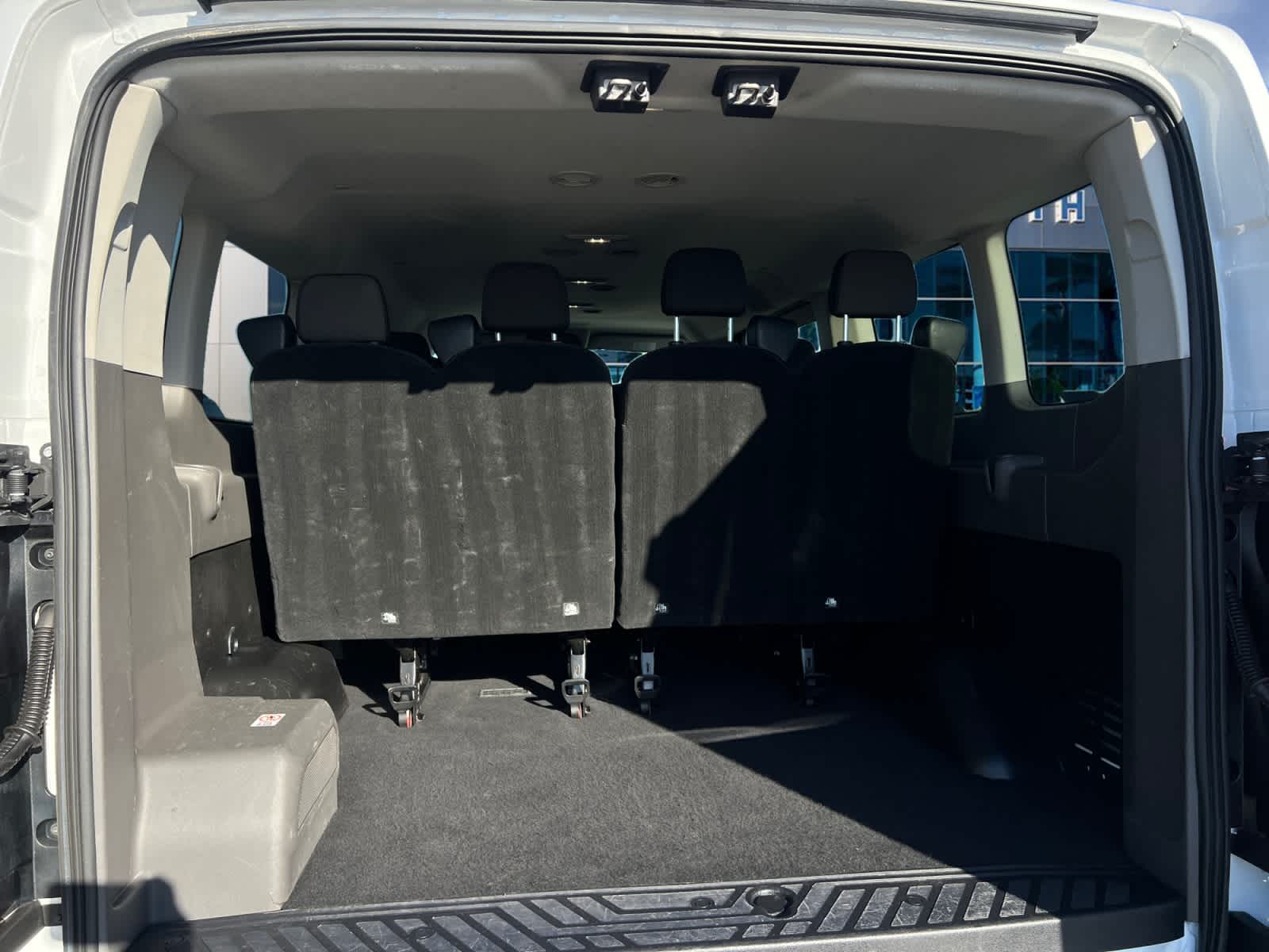 2024 Ford Transit Passenger Wagon XLT