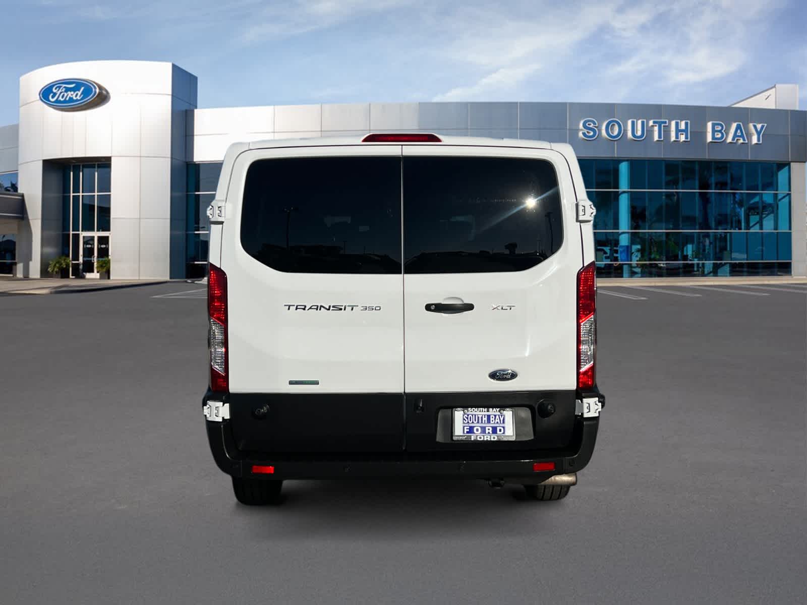 2024 Ford Transit Passenger Wagon XLT
