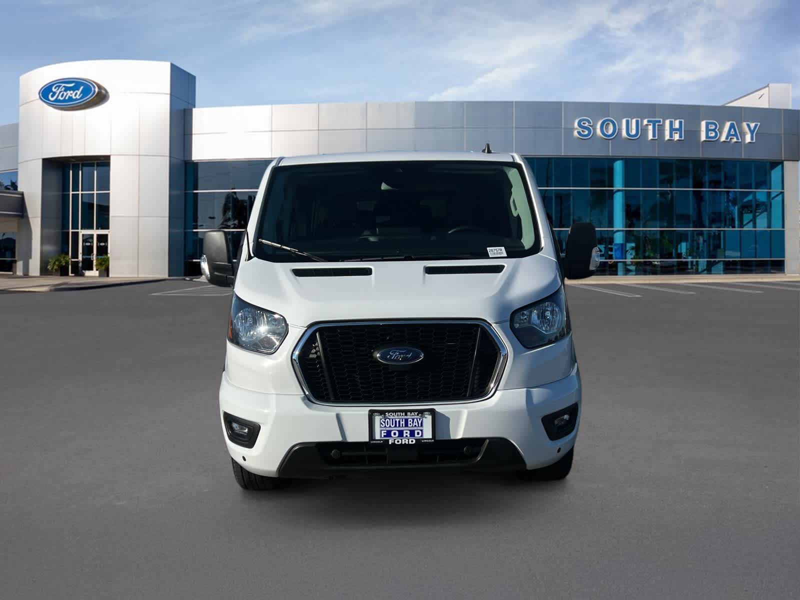 2024 Ford Transit Passenger Wagon XLT