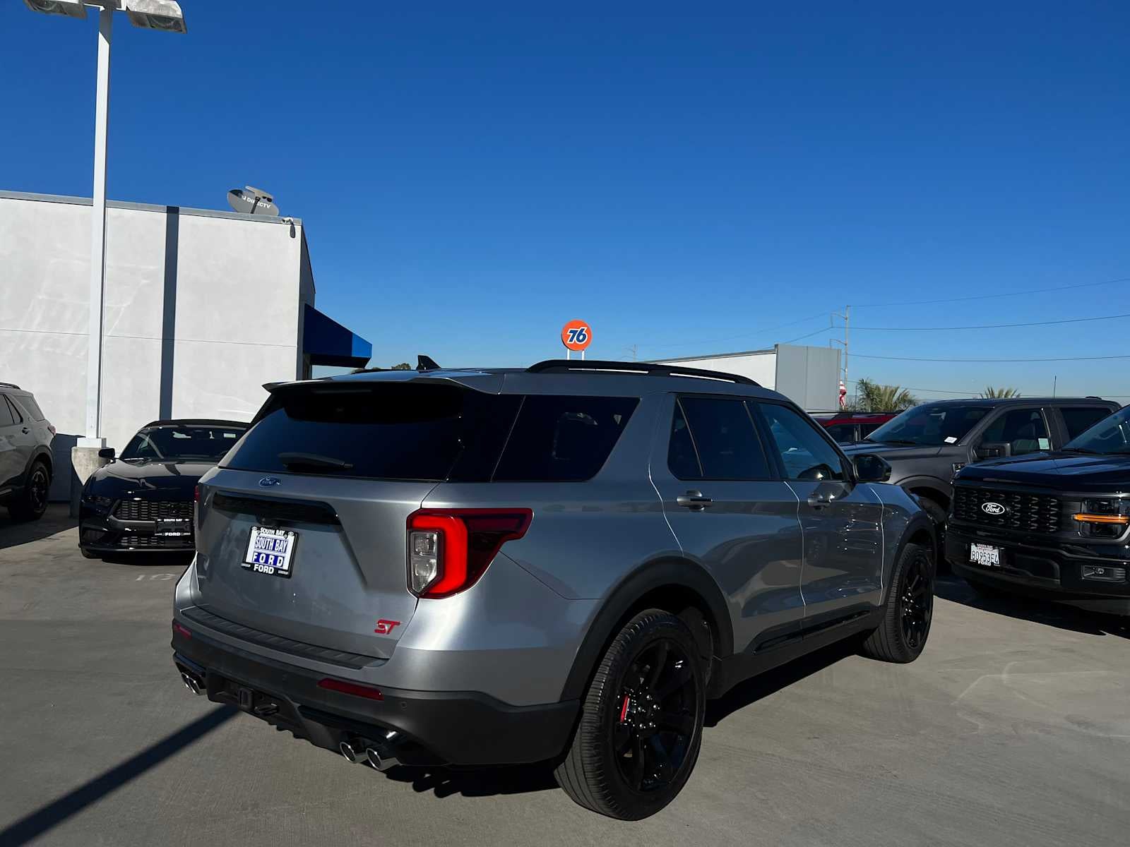 2023 Ford Explorer ST