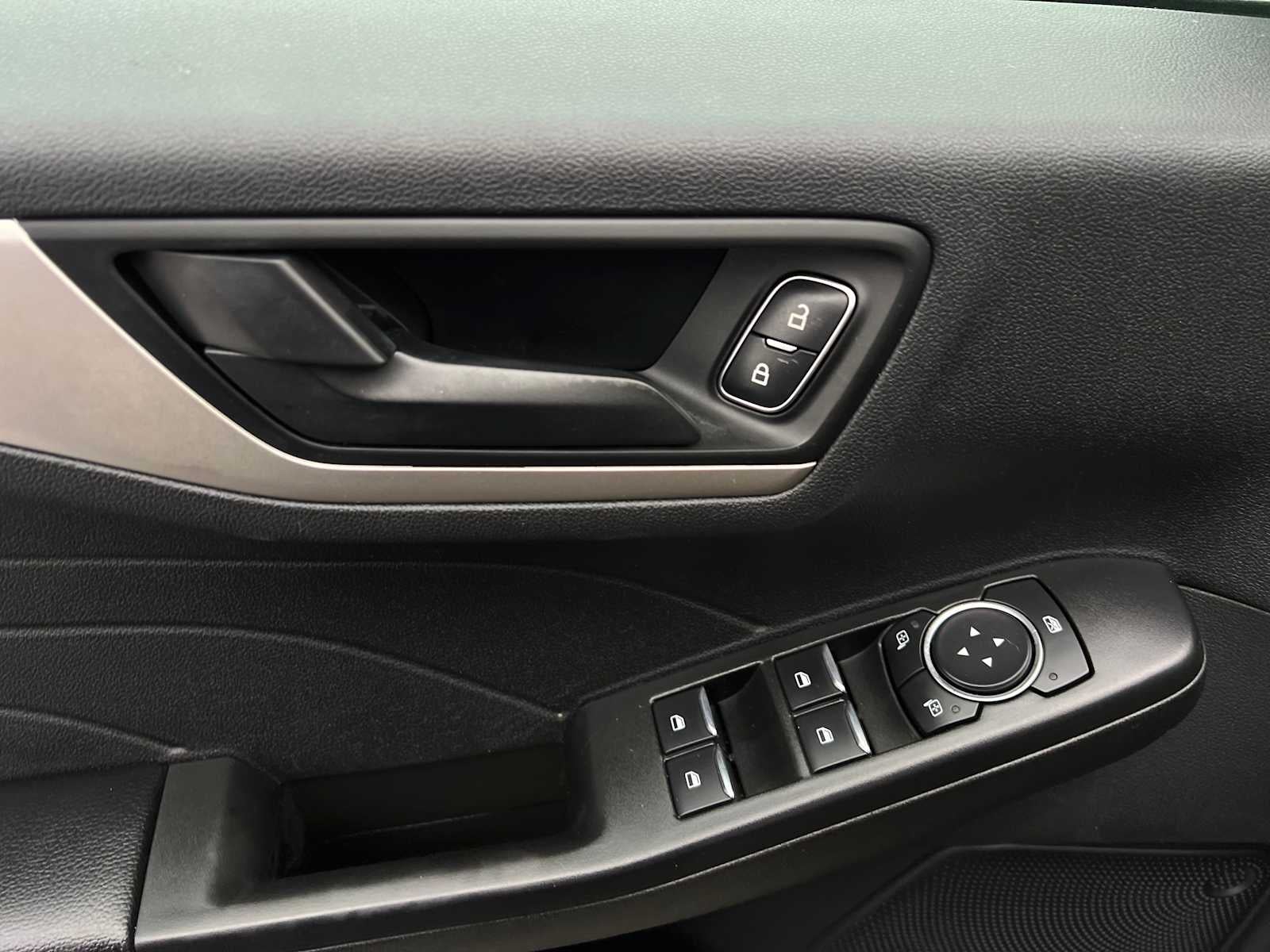 2022 Ford Escape SE Hybrid