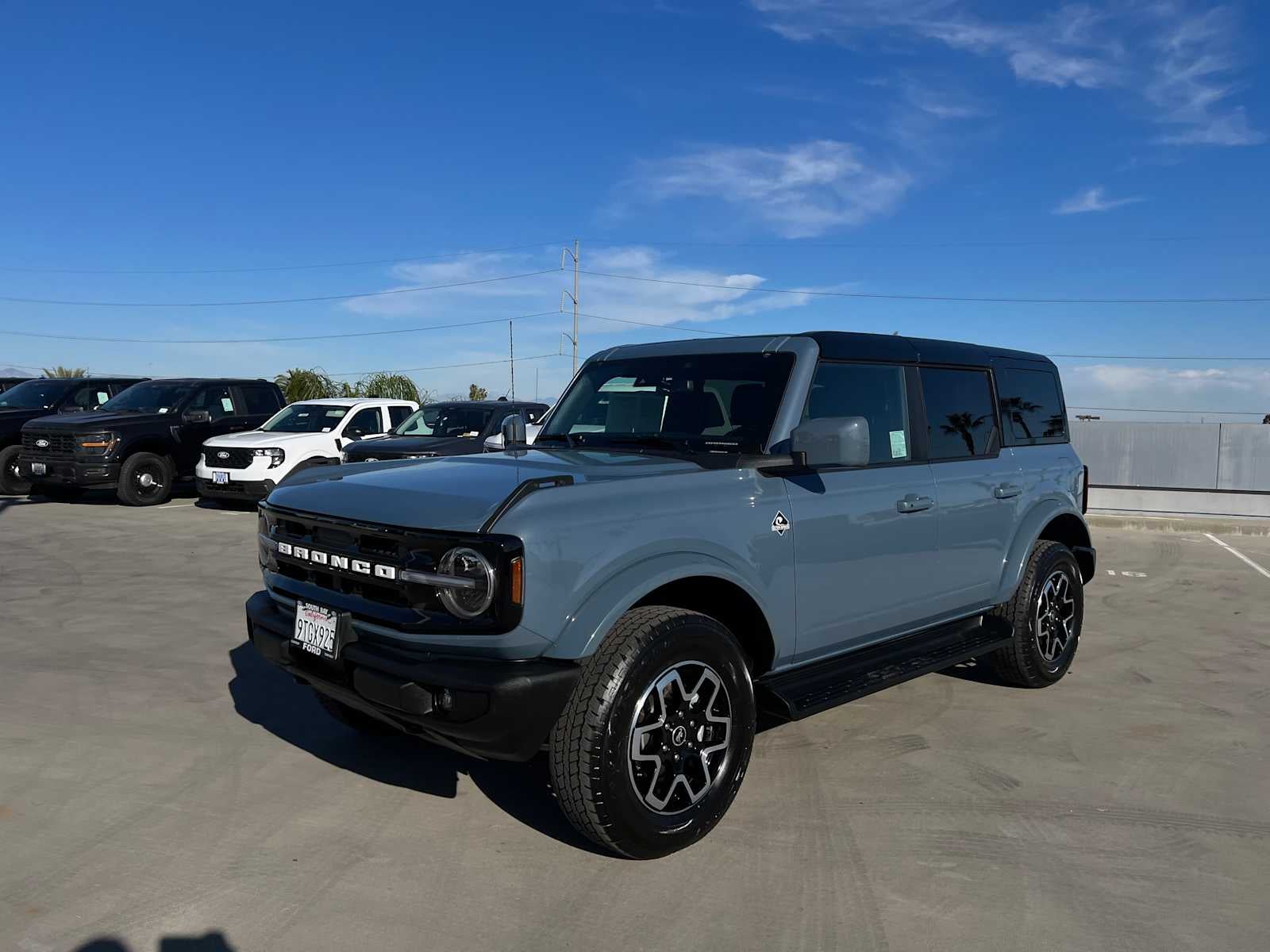 2025 Ford Bronco Outer Banks
