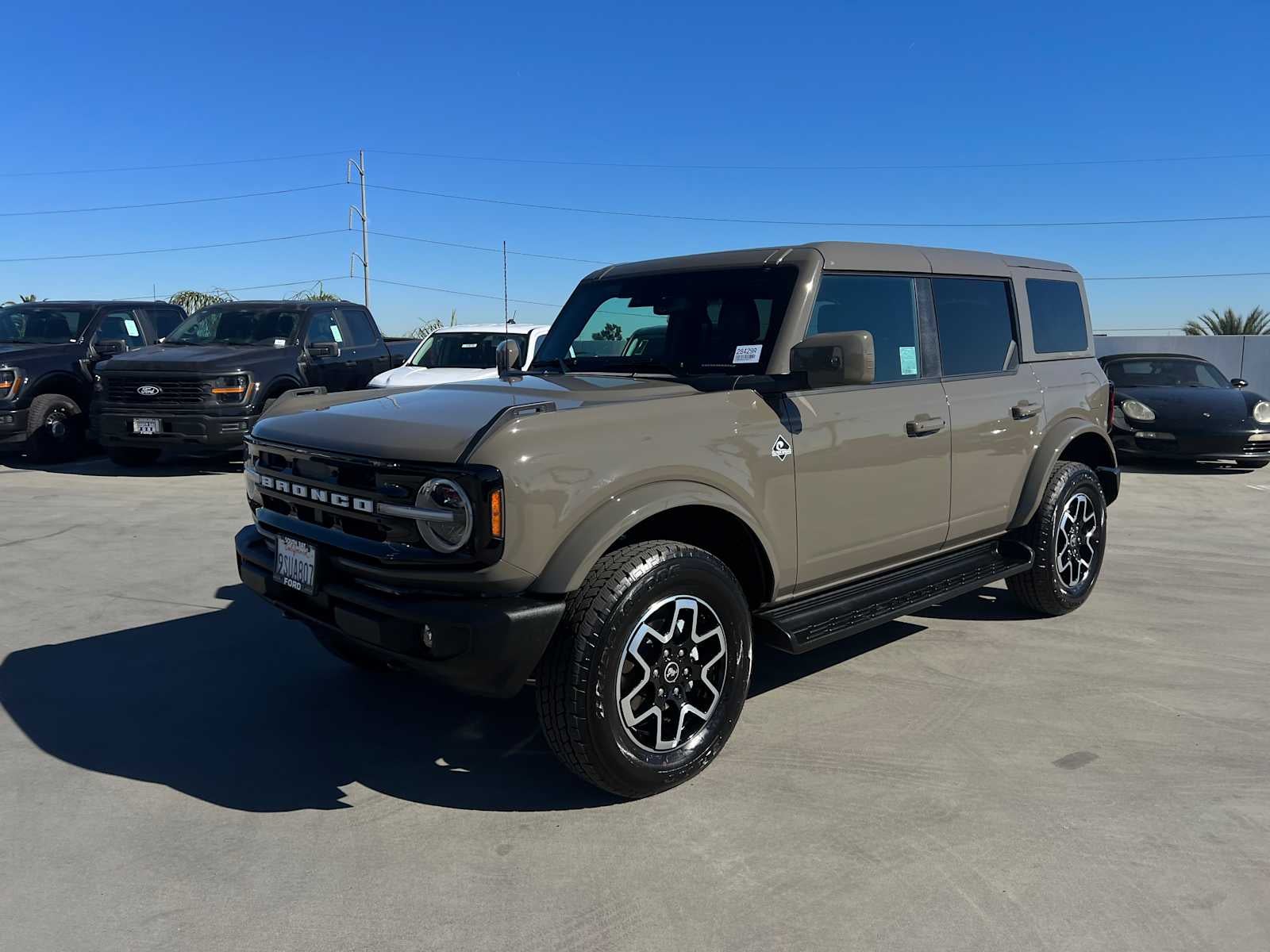 2025 Ford Bronco Outer Banks