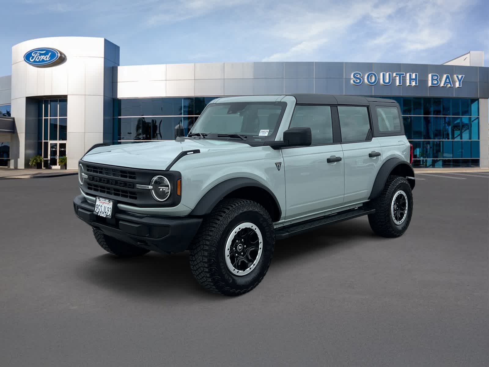 2023 Ford Bronco Base