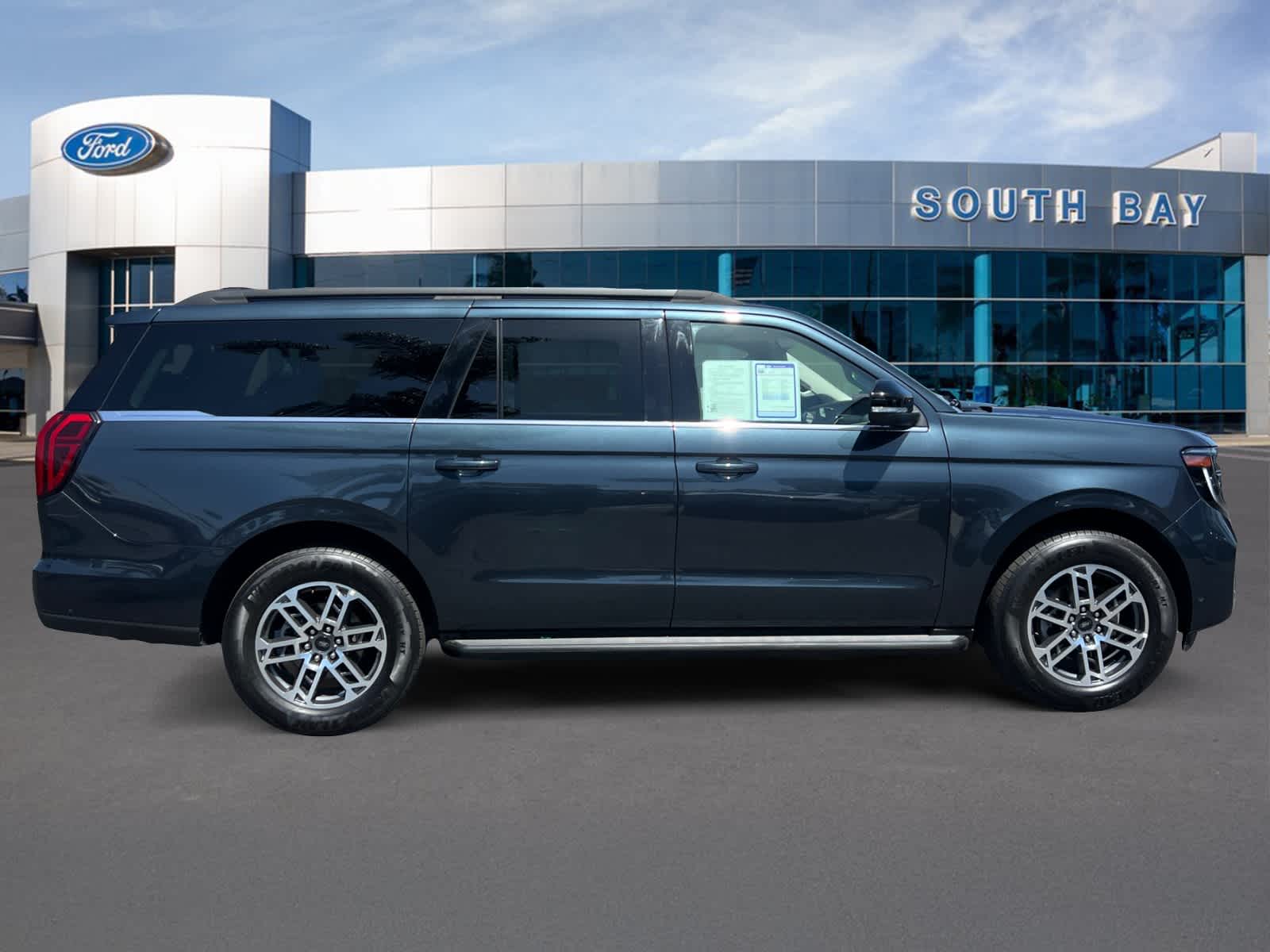 2025 Ford Expedition Max Active