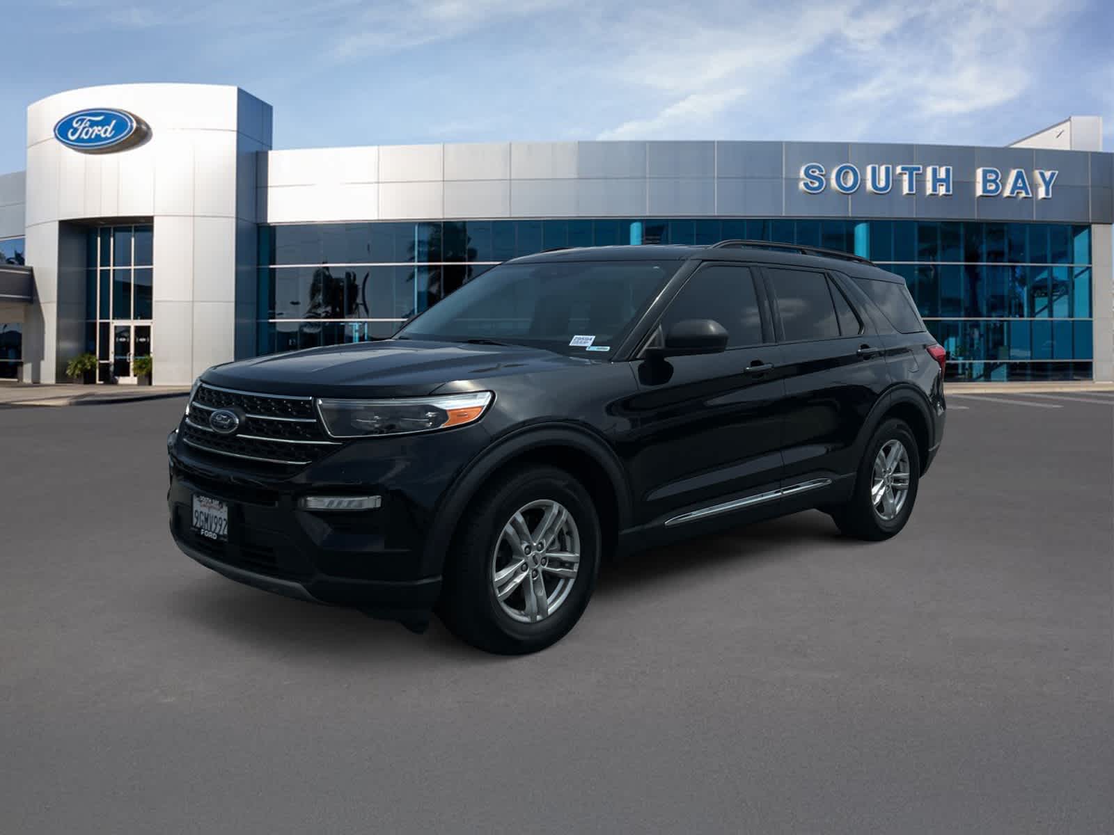 2023 Ford Explorer XLT RWD's photo