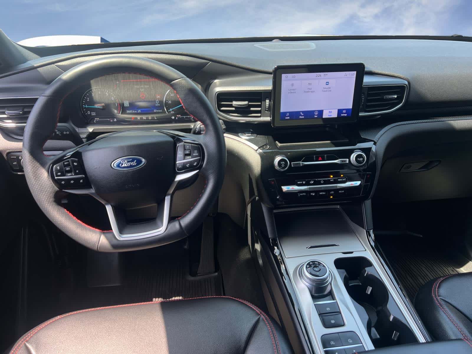 2023 Ford Explorer ST-Line