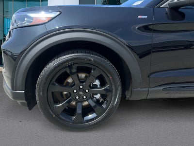 2024 Ford Explorer ST-Line
