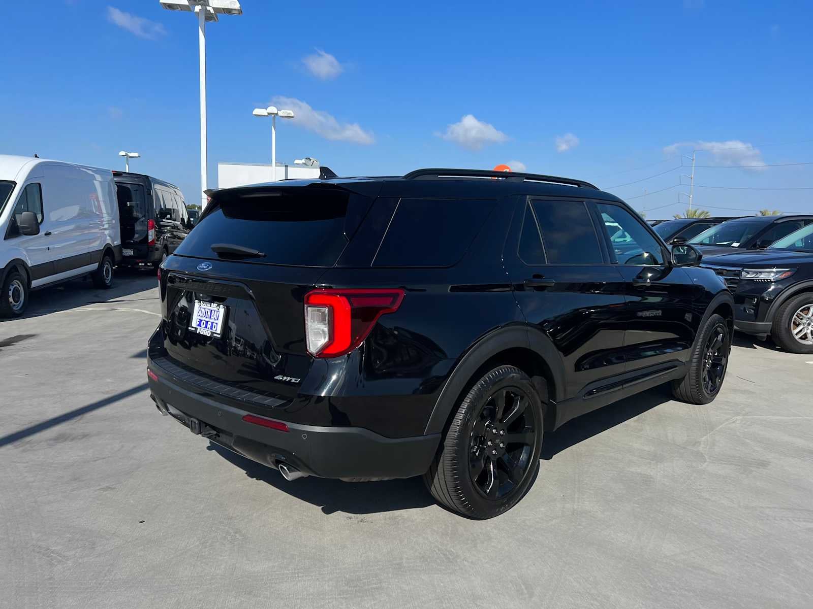 2023 Ford Explorer ST-Line
