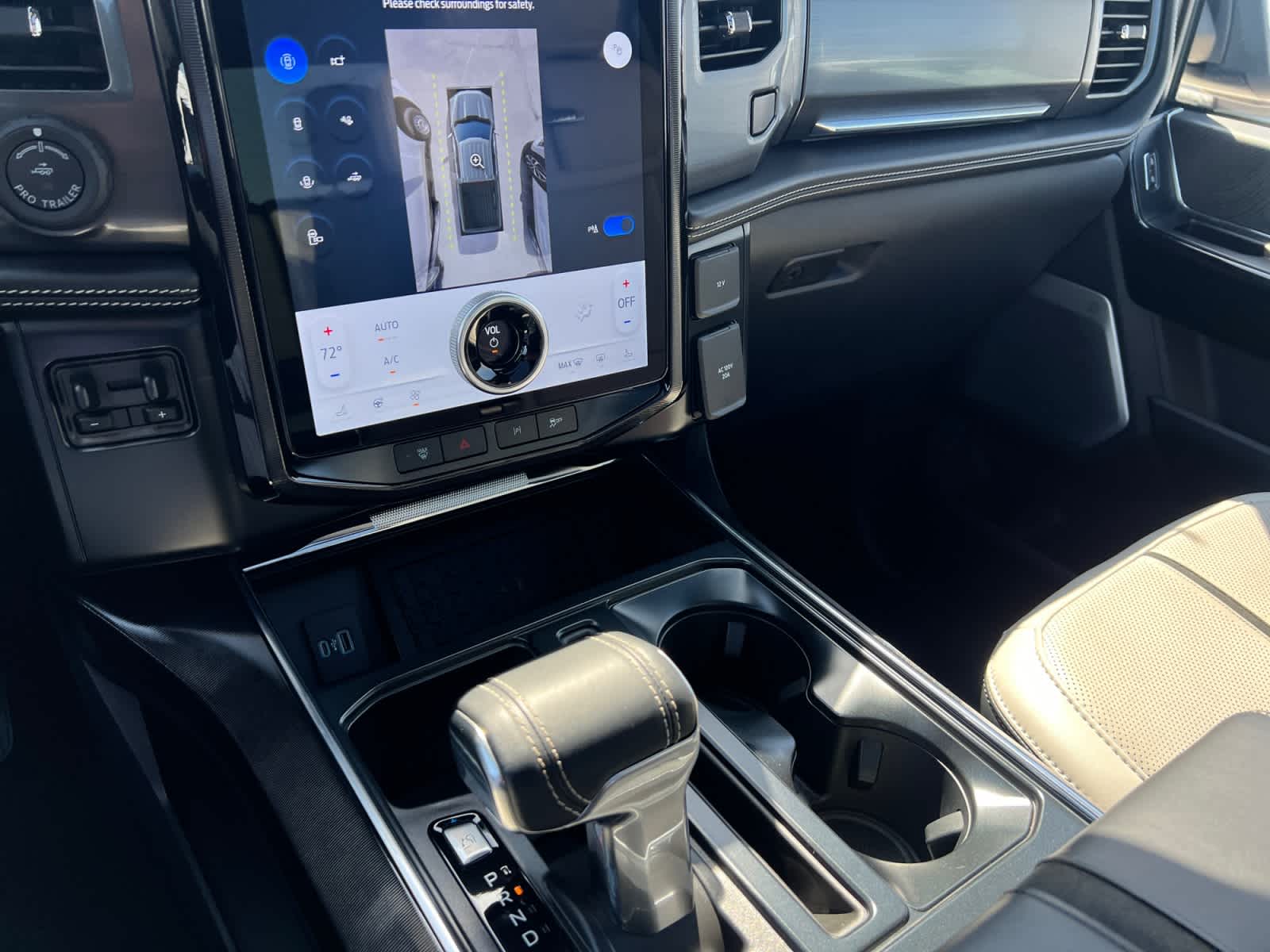 2023 Ford F-150 Lightning Platinum