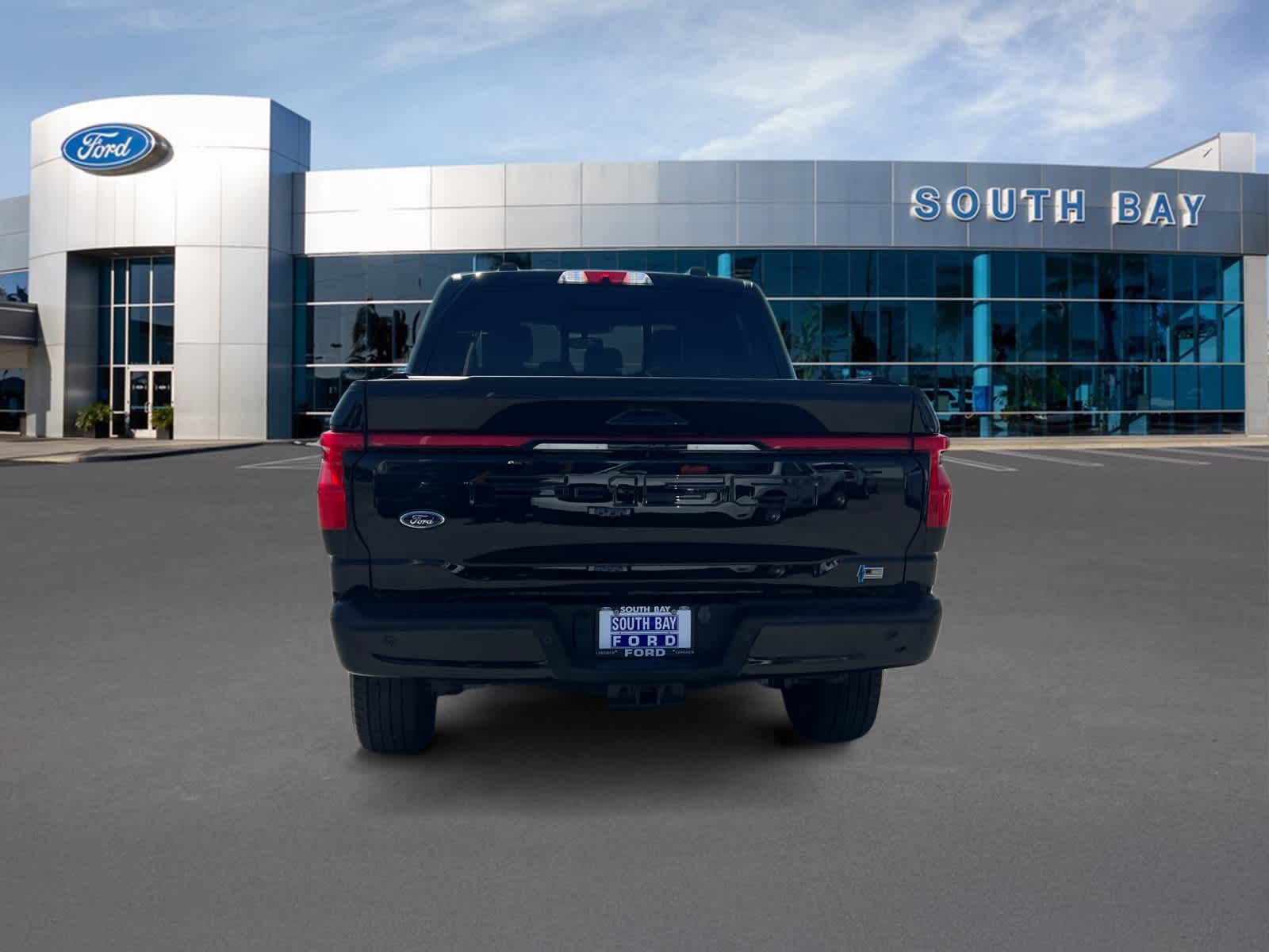 2023 Ford F-150 Lightning Platinum