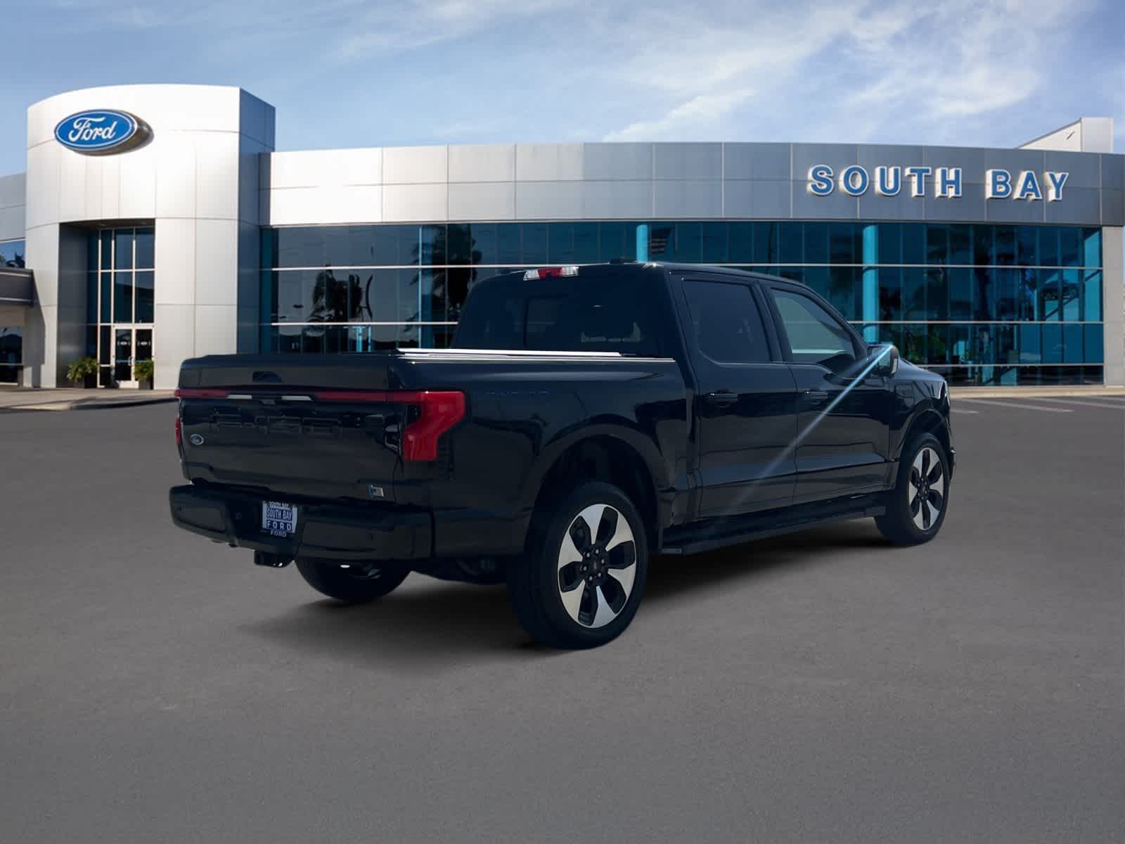 2023 Ford F-150 Lightning Platinum
