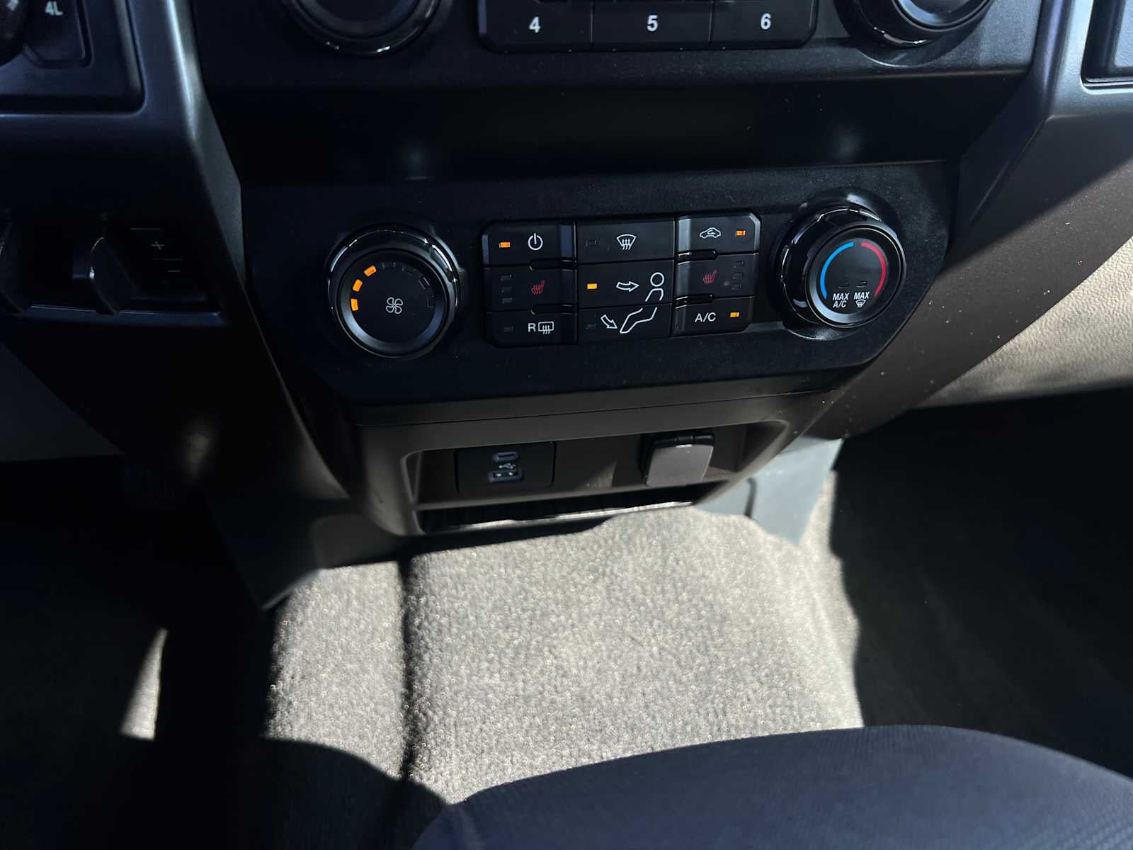 2022 Ford Super Duty F-250 SRW XLT