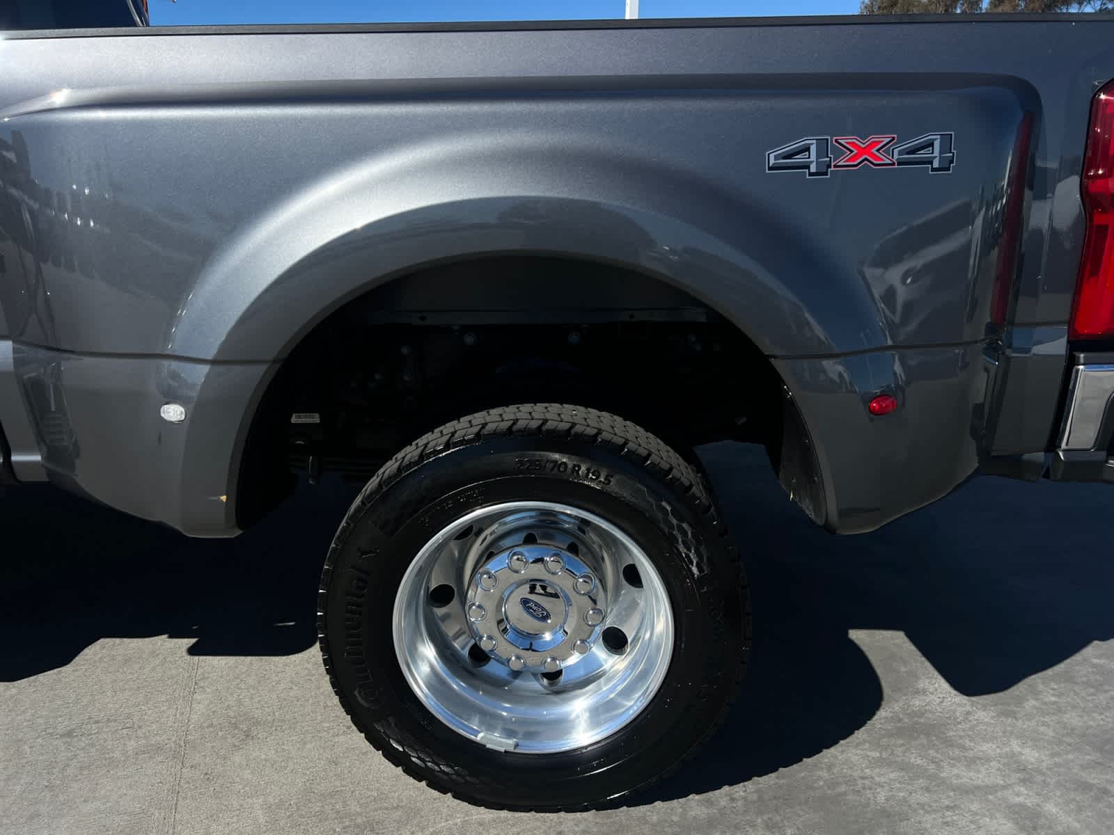 2024 Ford Super Duty F-450 Pickup XLT