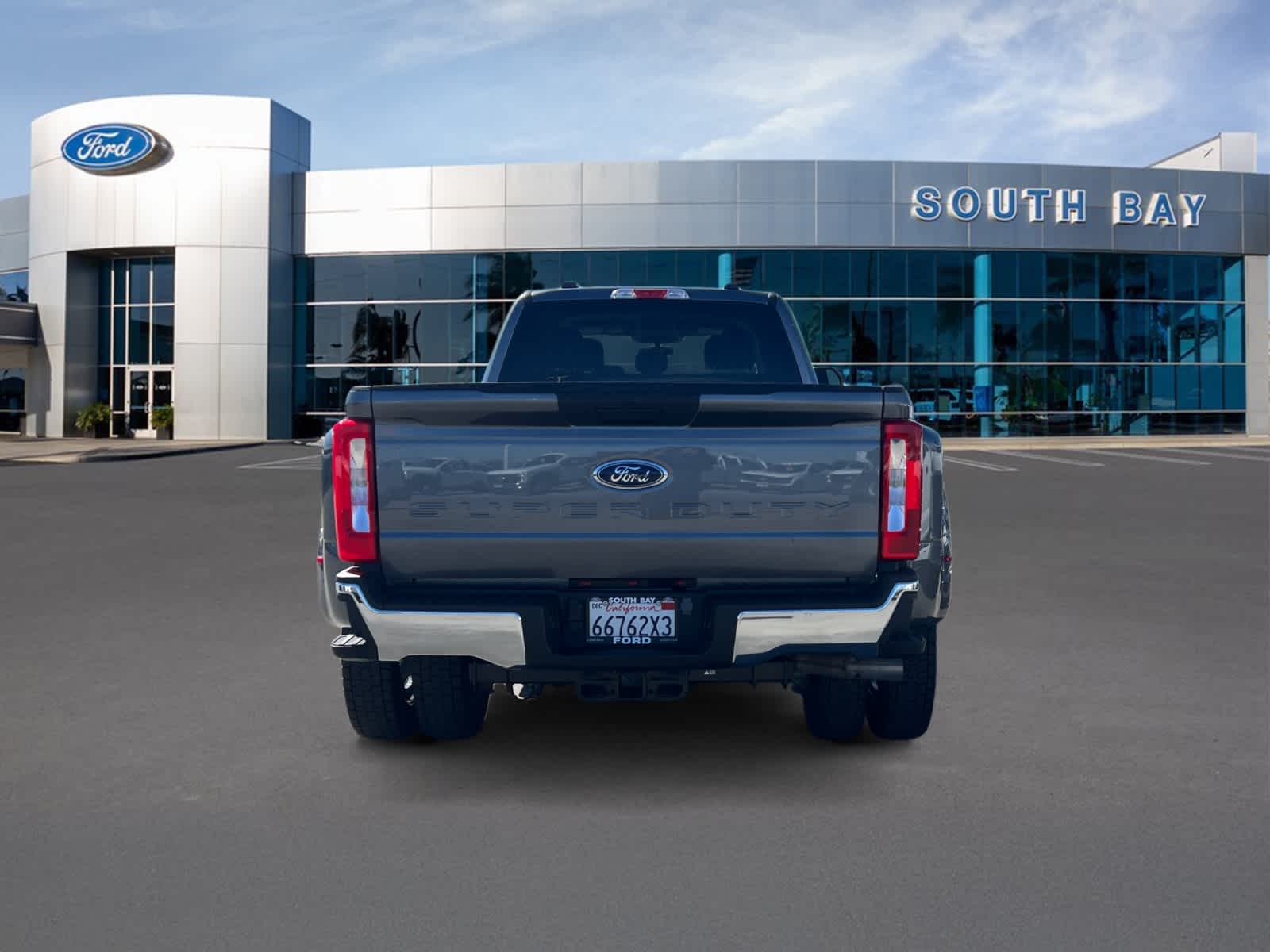 2024 Ford Super Duty F-450 Pickup XLT