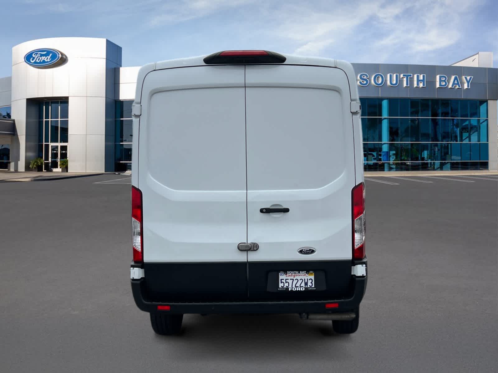 2023 Ford Transit Cargo Van T-250 130" Med Rf 9070 GVWR RWD