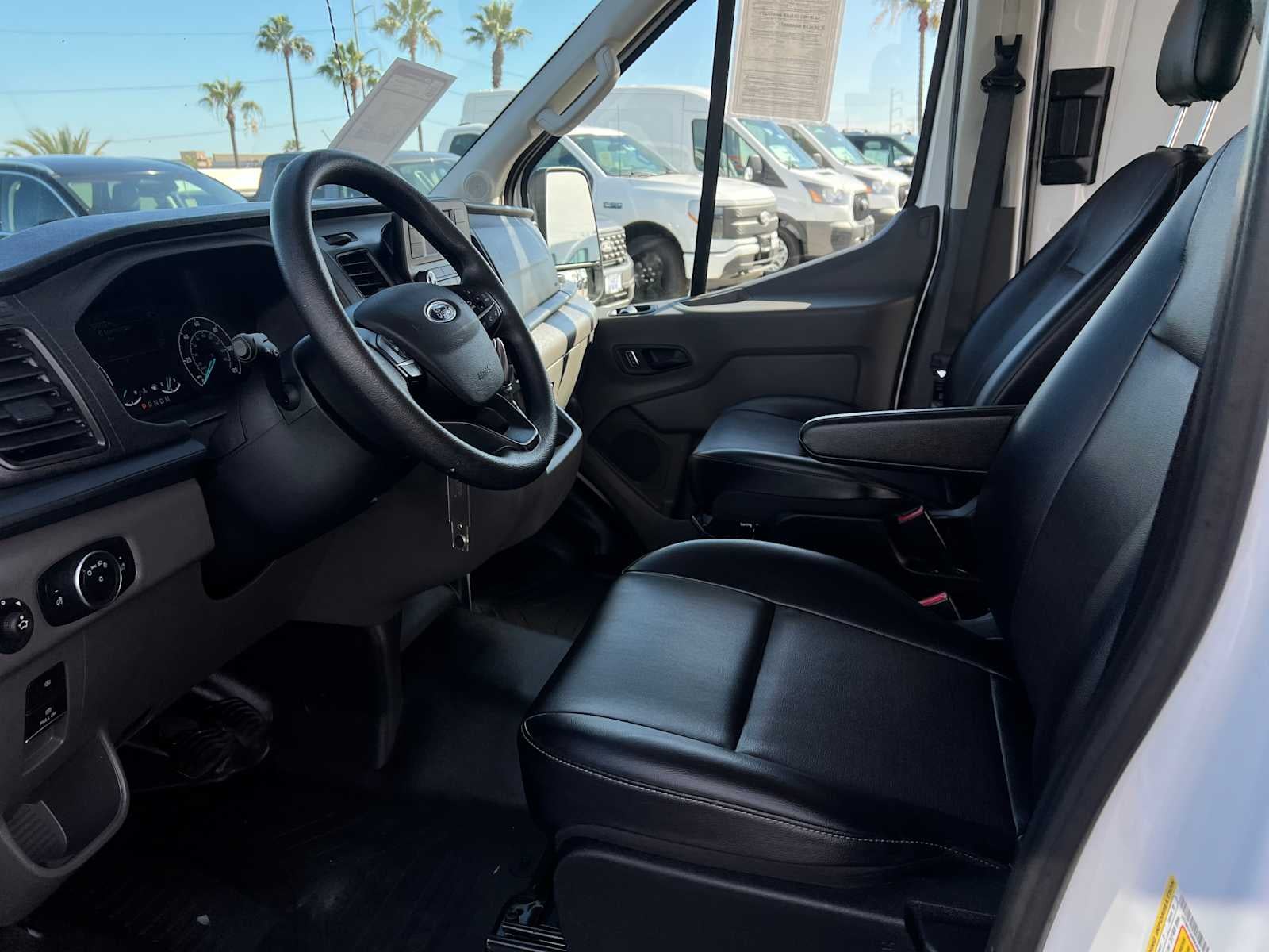 2024 Ford Transit T-250 148" Med Rf 9070 GVWR RWD