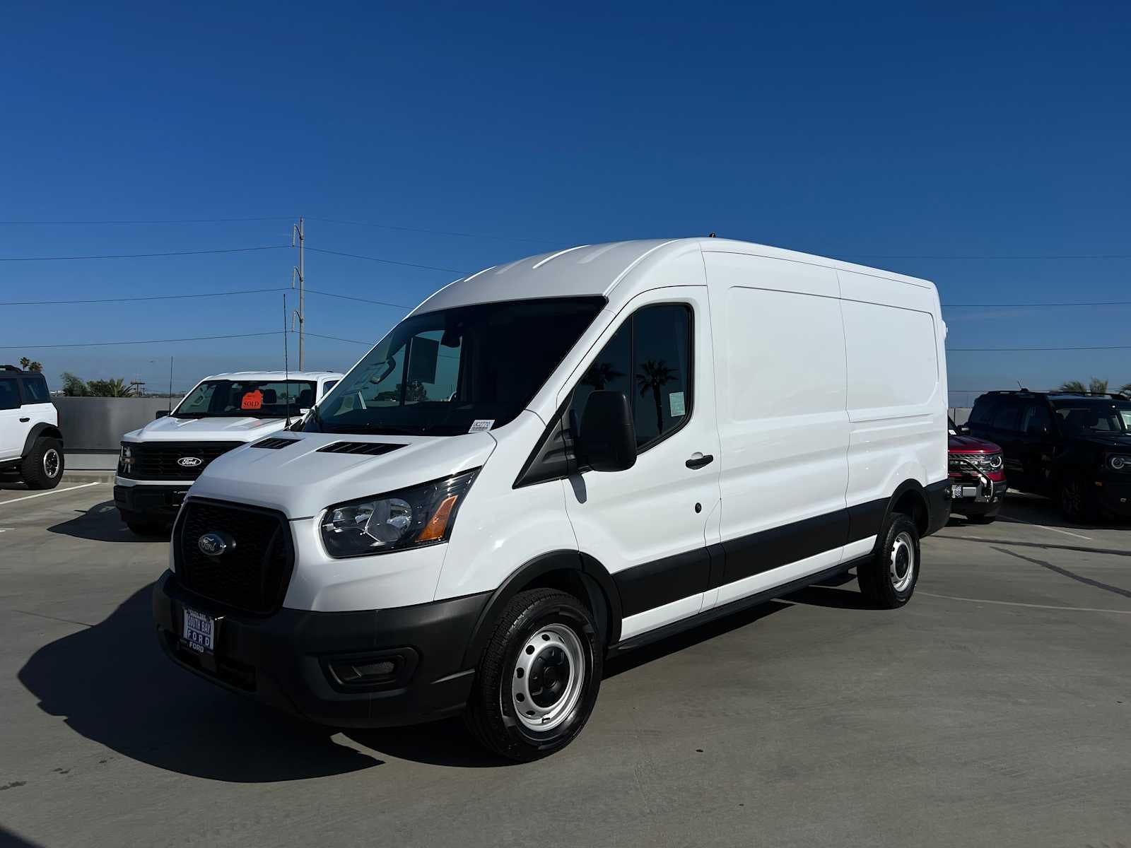 2024 Ford Transit T-250 148" Med Rf 9070 GVWR RWD
