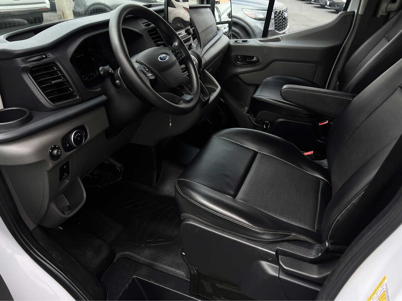 2021 Ford Transit T-250 130" Low Rf 9070 GVWR RWD