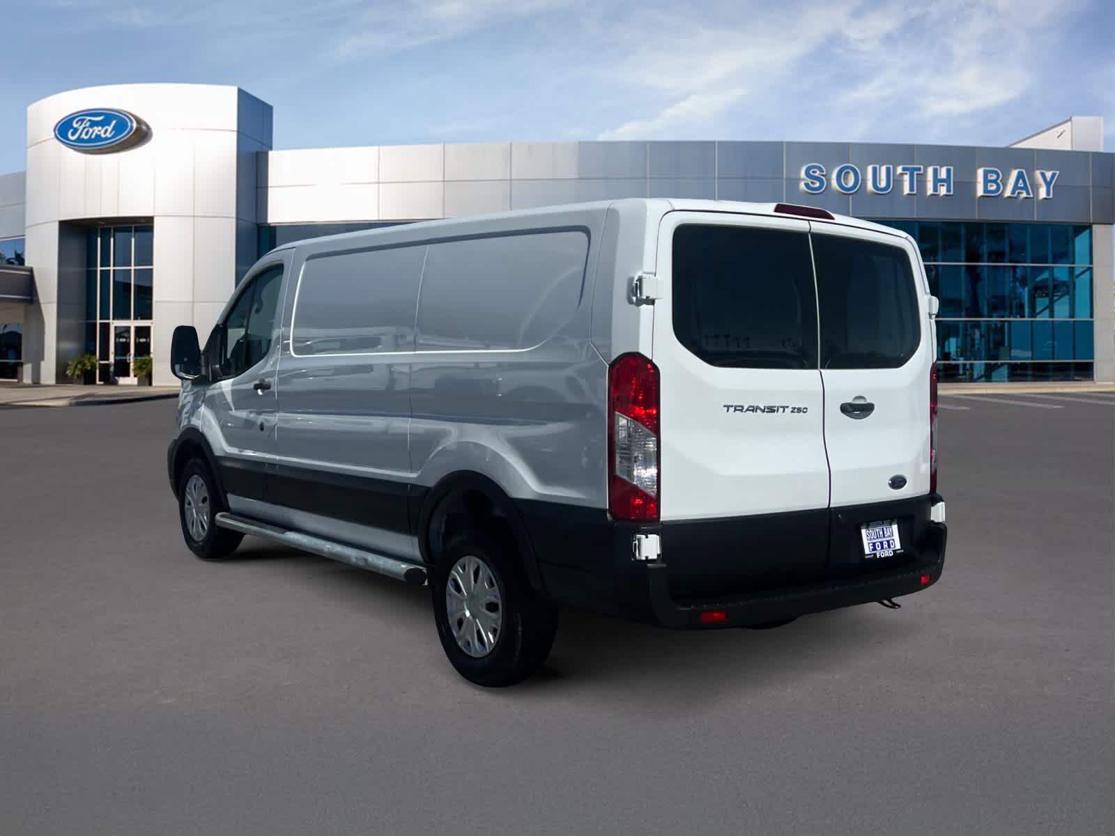 2025 Ford Transit Cargo Van T-250 130" Low Rf 9070 GVWR RWD