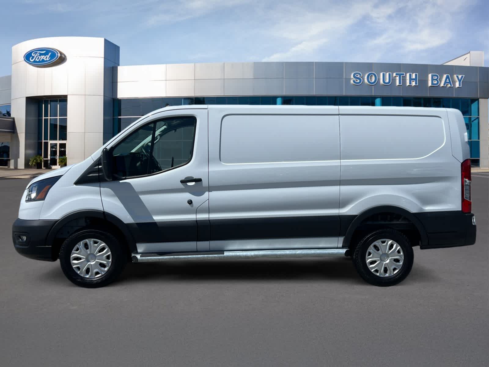2025 Ford Transit Cargo Van T-250 130" Low Rf 9070 GVWR RWD