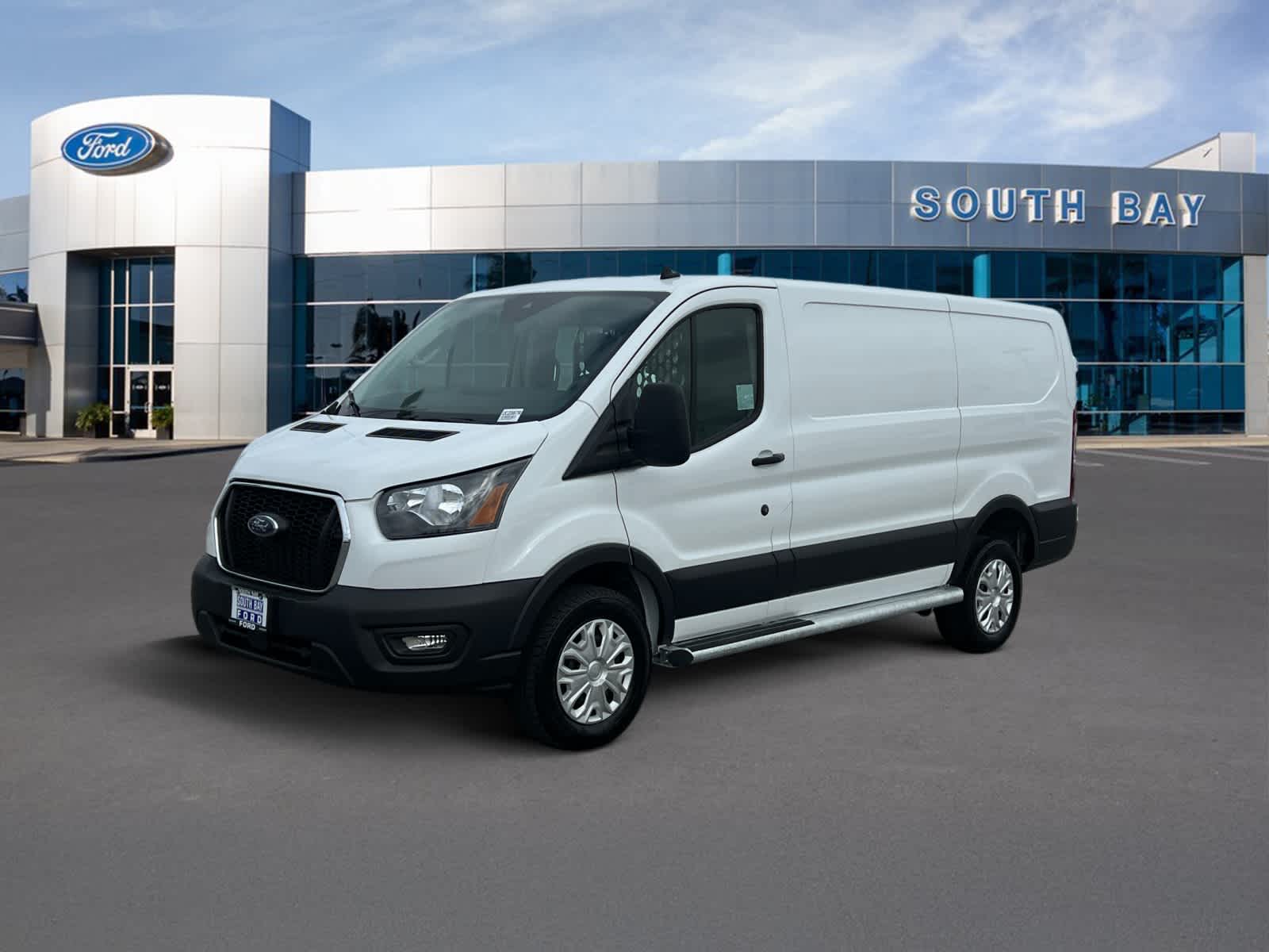 2025 Ford Transit Cargo Van T-250 130" Low Rf 9070 GVWR RWD