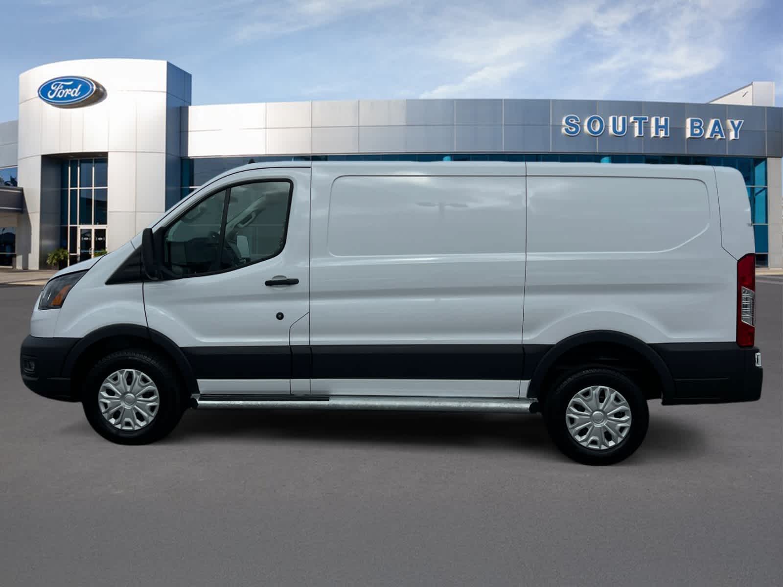 2025 Ford Transit Cargo Van T-250 130" Low Rf 9070 GVWR RWD