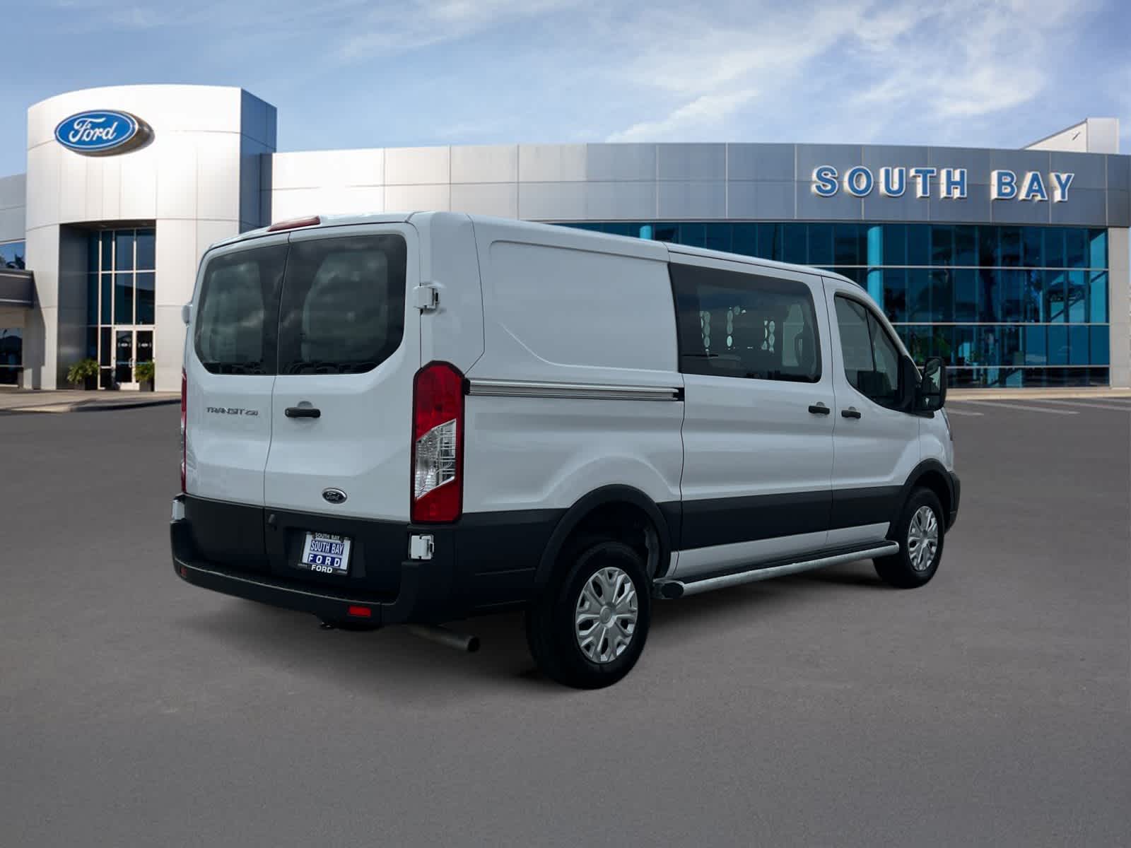 2025 Ford Transit Cargo Van T-250 130" Low Rf 9070 GVWR RWD