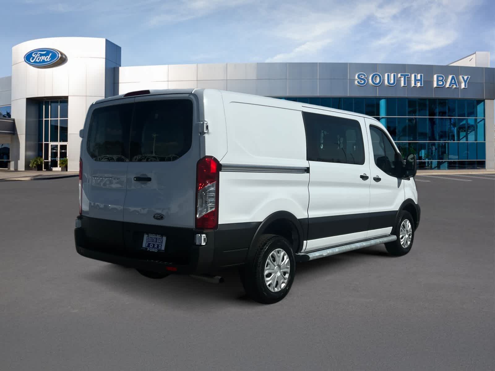 2025 Ford Transit Cargo Van T-250 130" Low Rf 9070 GVWR RWD