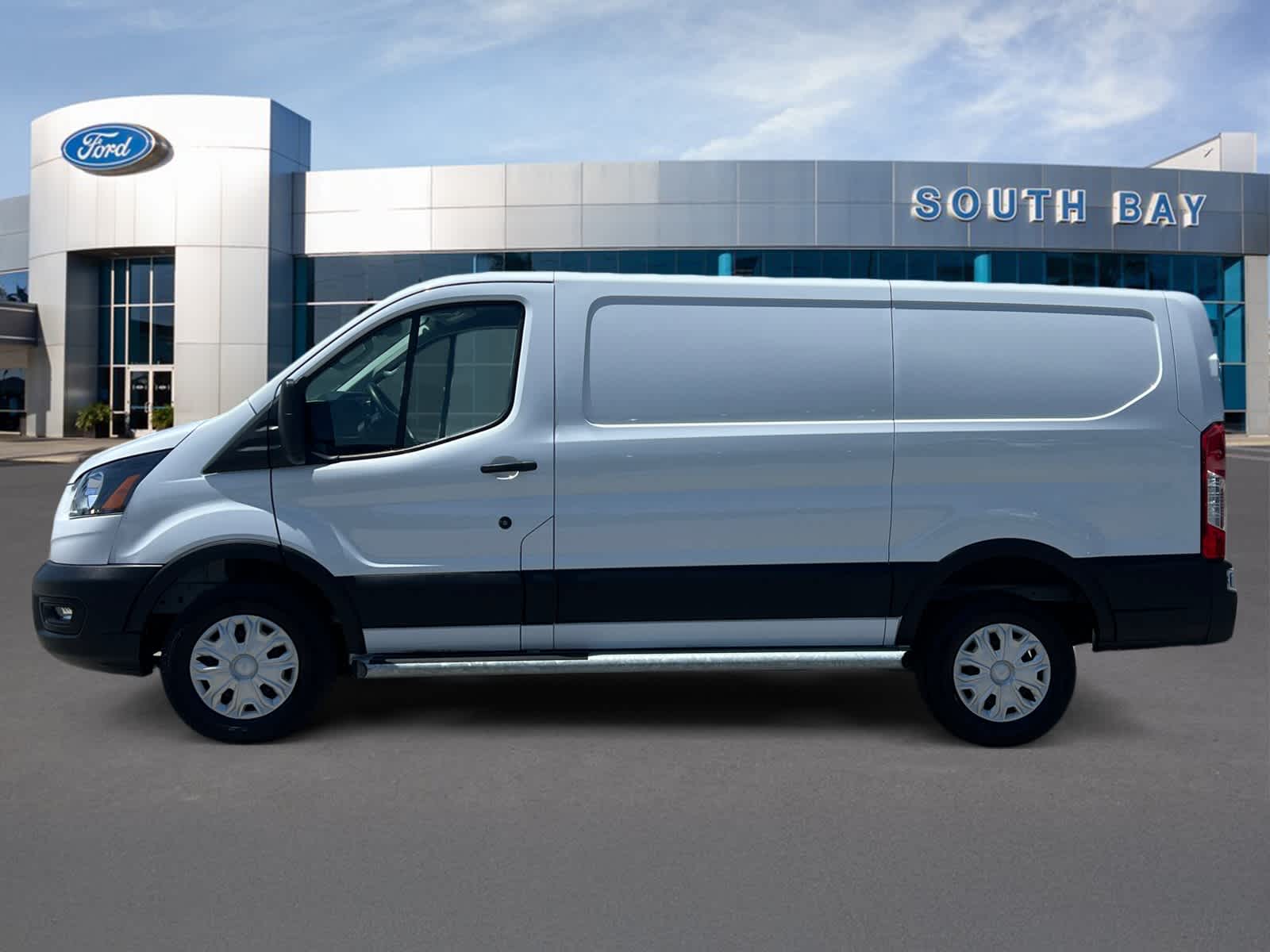 2025 Ford Transit Cargo Van T-250 130" Low Rf 9070 GVWR RWD