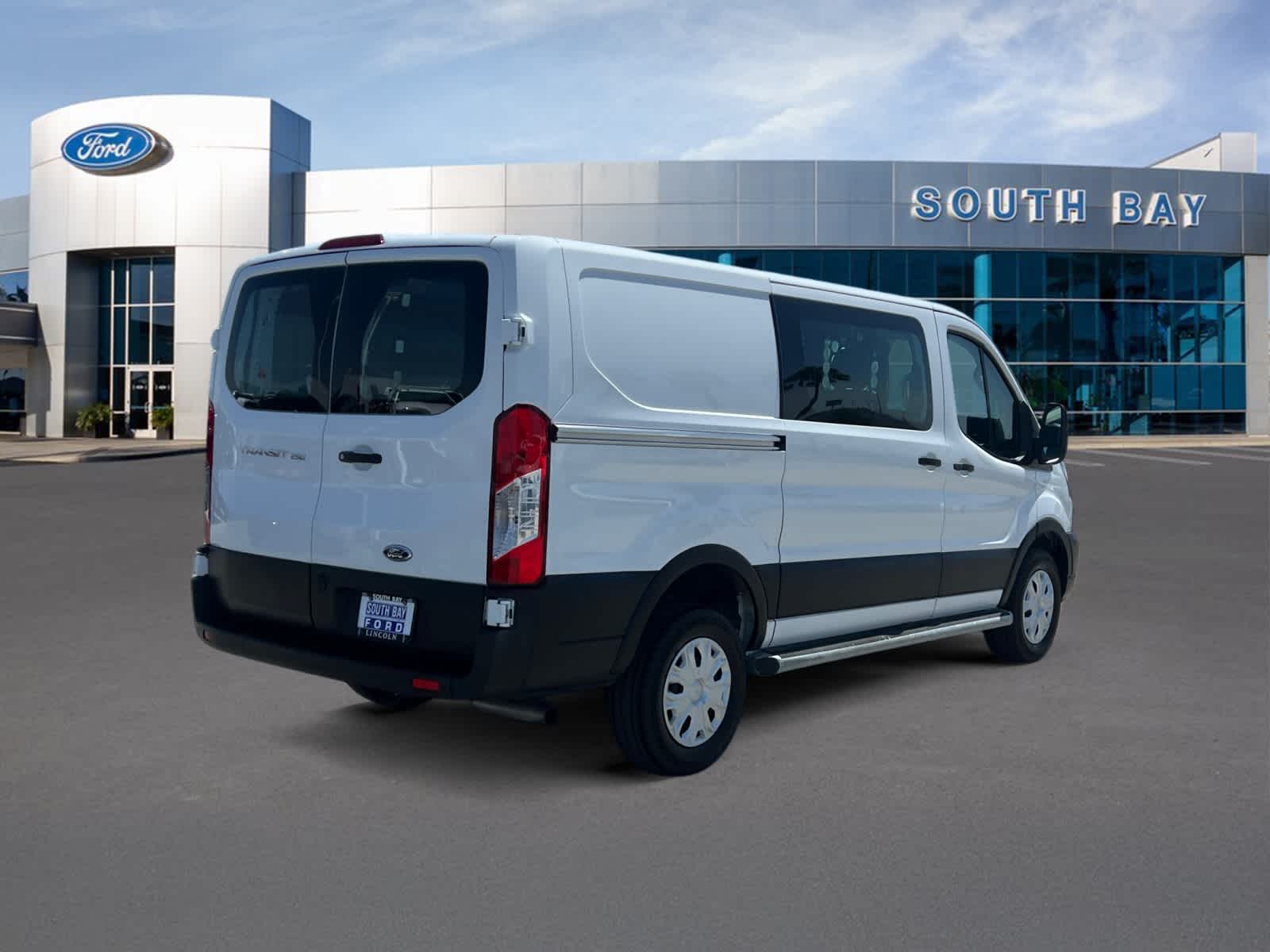 2025 Ford Transit Cargo Van T-250 130" Low Rf 9070 GVWR RWD