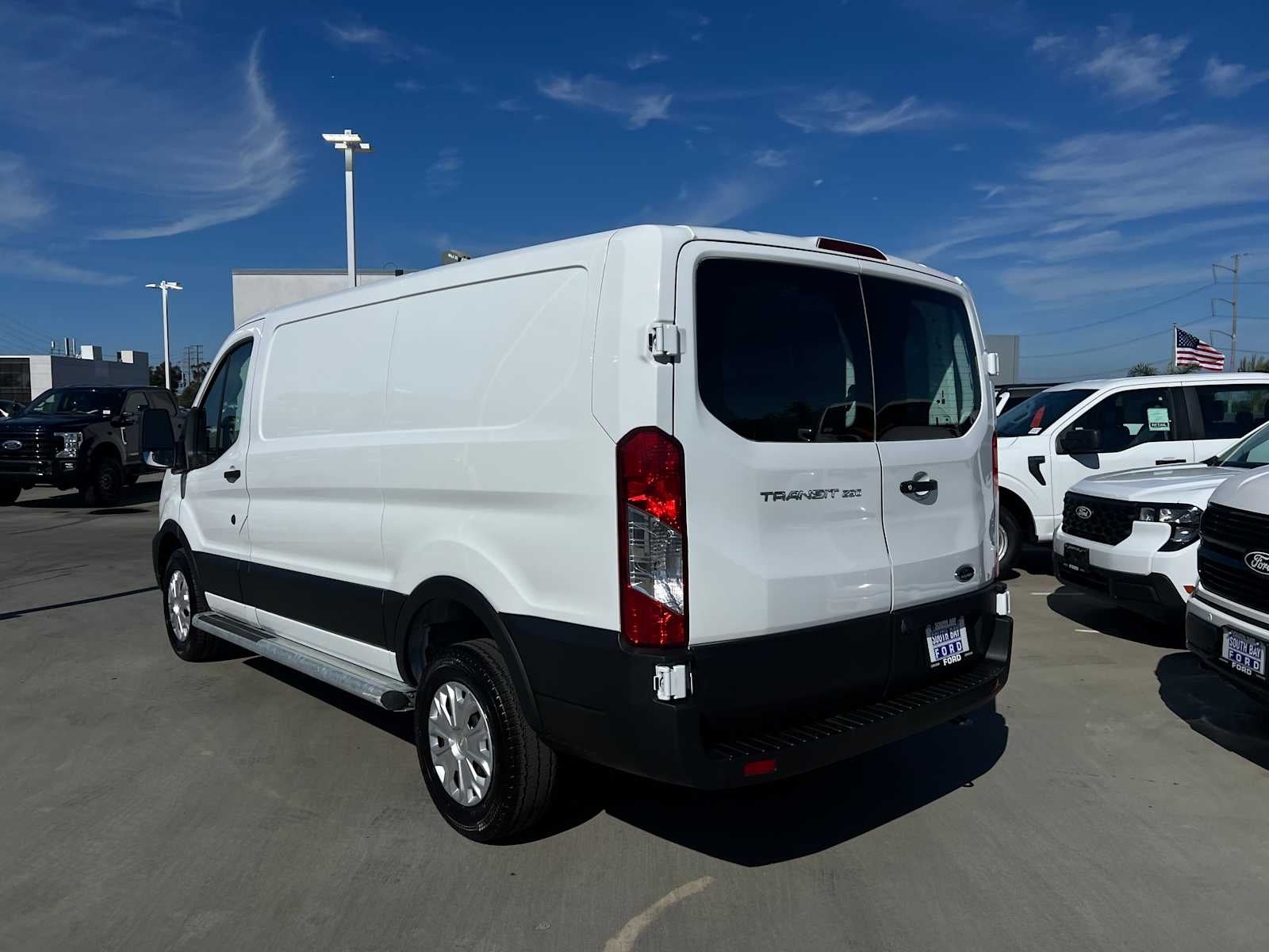 2024 Ford Transit T-250 130" Low Rf 9070 GVWR RWD