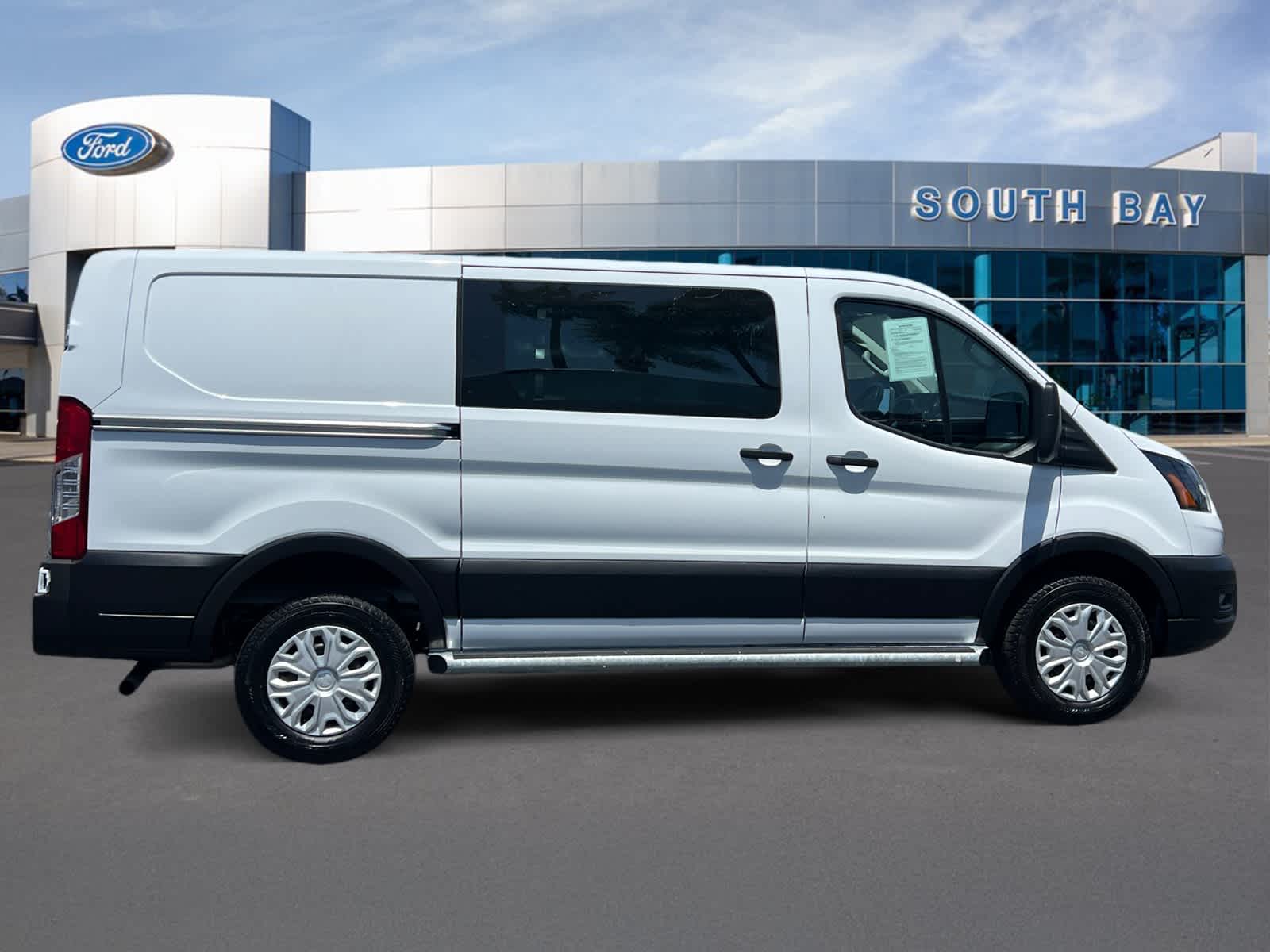 2025 Ford Transit Cargo Van T-250 130" Low Rf 9070 GVWR RWD