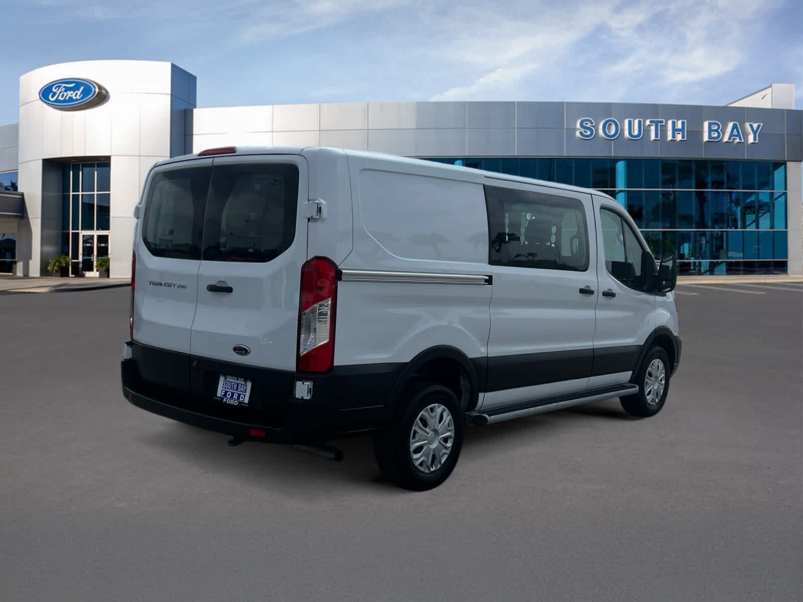 2025 Ford Transit Cargo Van T-250 130" Low Rf 9070 GVWR RWD