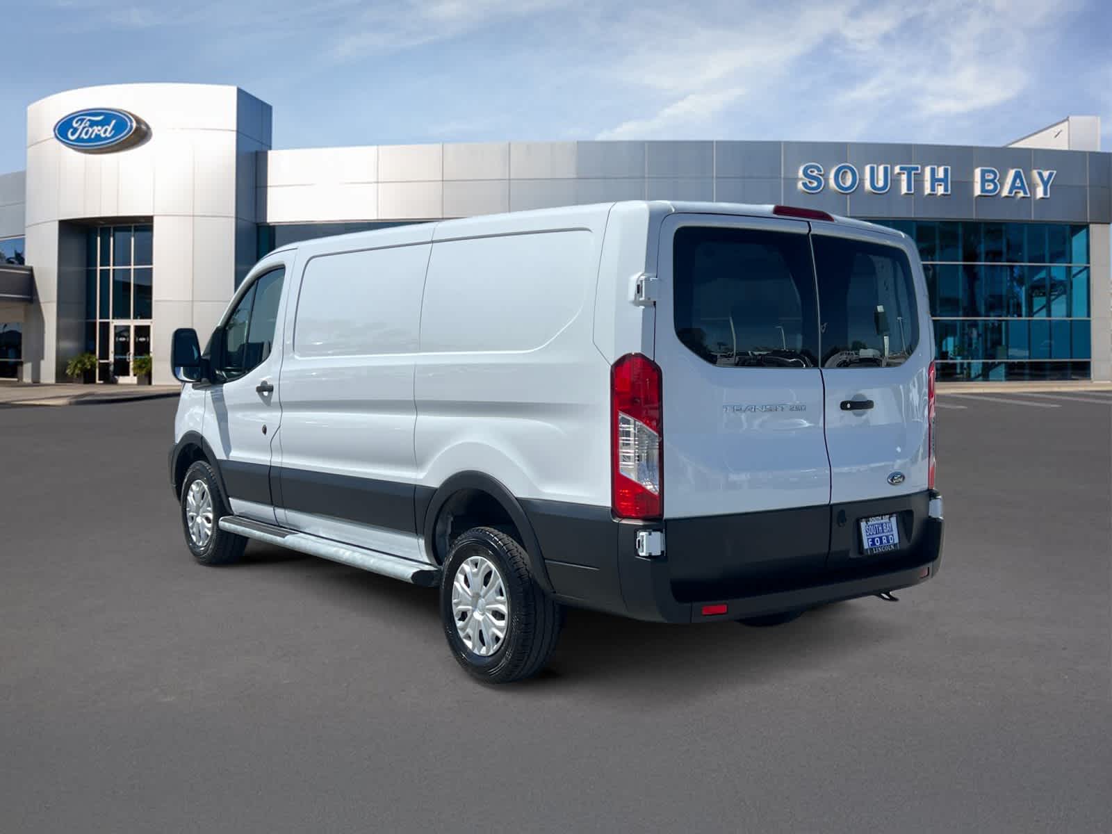 2025 Ford Transit Cargo Van T-250 130" Low Rf 9070 GVWR RWD
