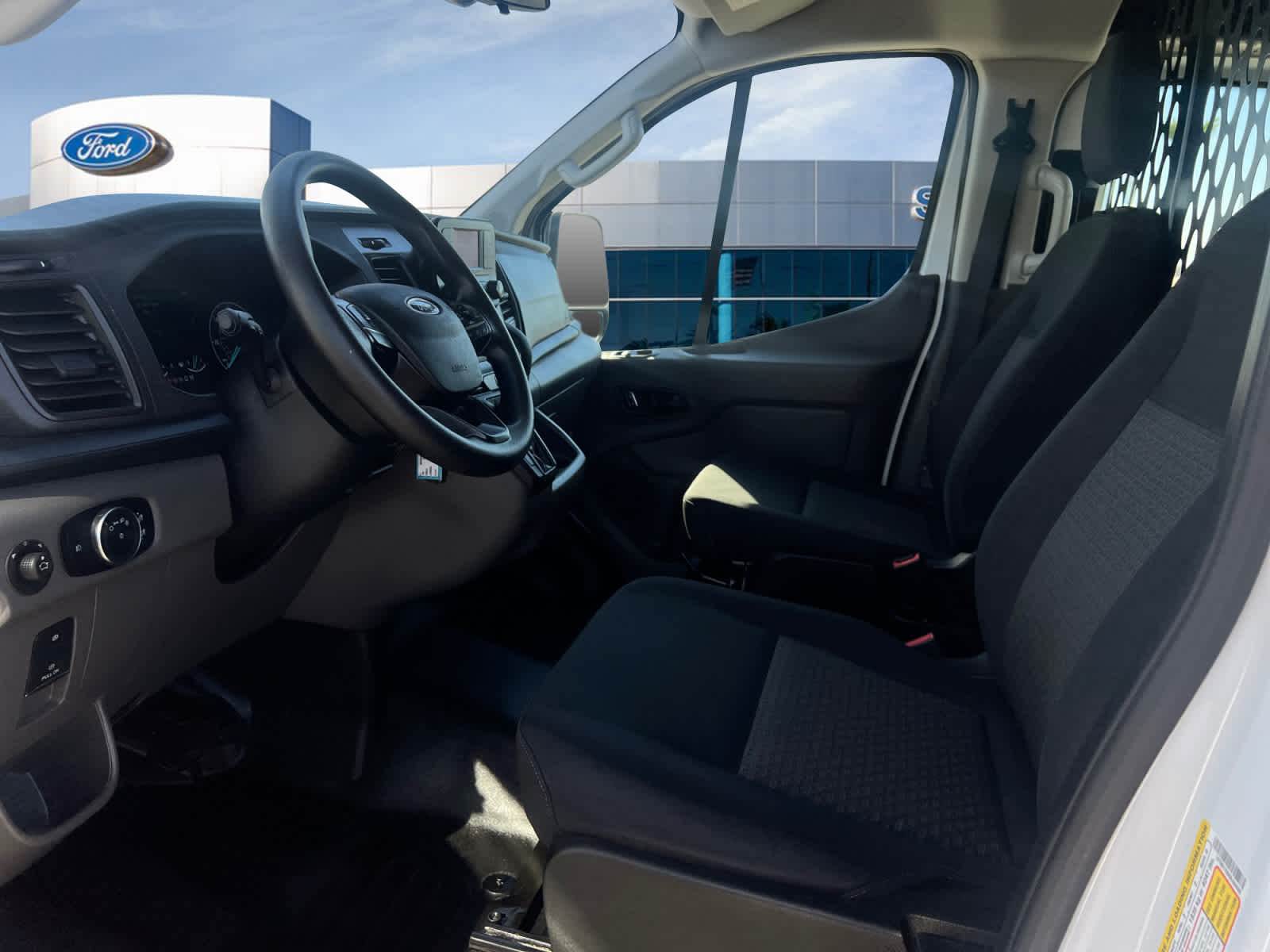 2025 Ford Transit Cargo Van T-250 130" Low Rf 9070 GVWR RWD