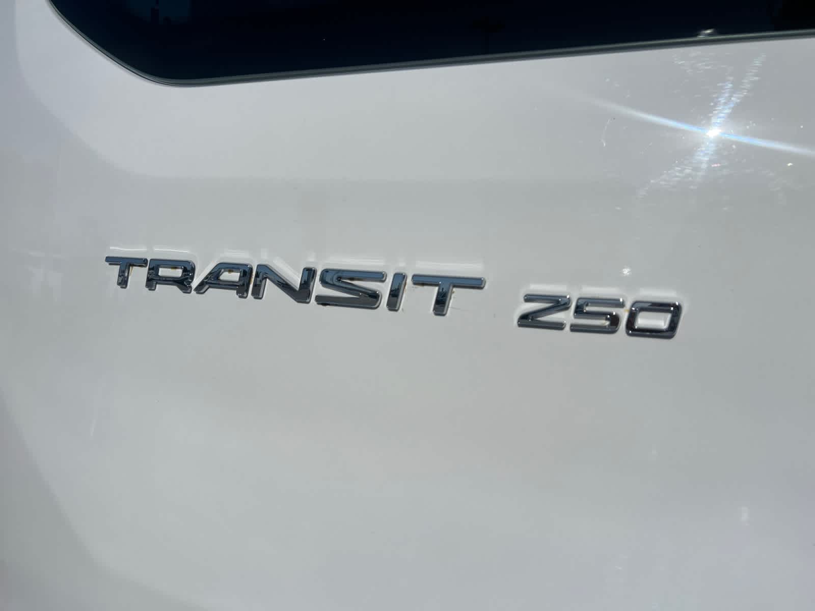 2025 Ford Transit Cargo Van T-250 130" Low Rf 9070 GVWR RWD