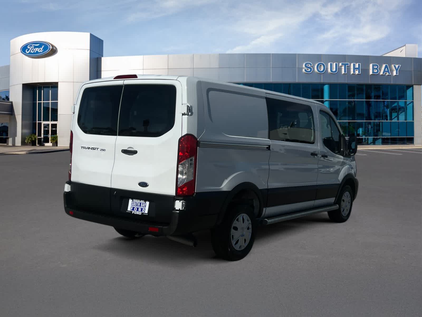 2025 Ford Transit Cargo Van T-250 130" Low Rf 9070 GVWR RWD