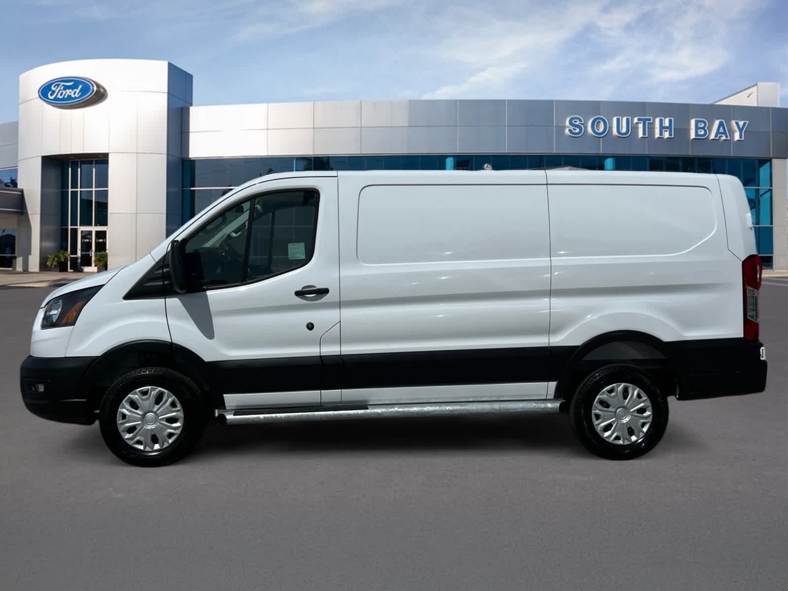 2025 Ford Transit Cargo Van T-250 130" Low Rf 9070 GVWR RWD