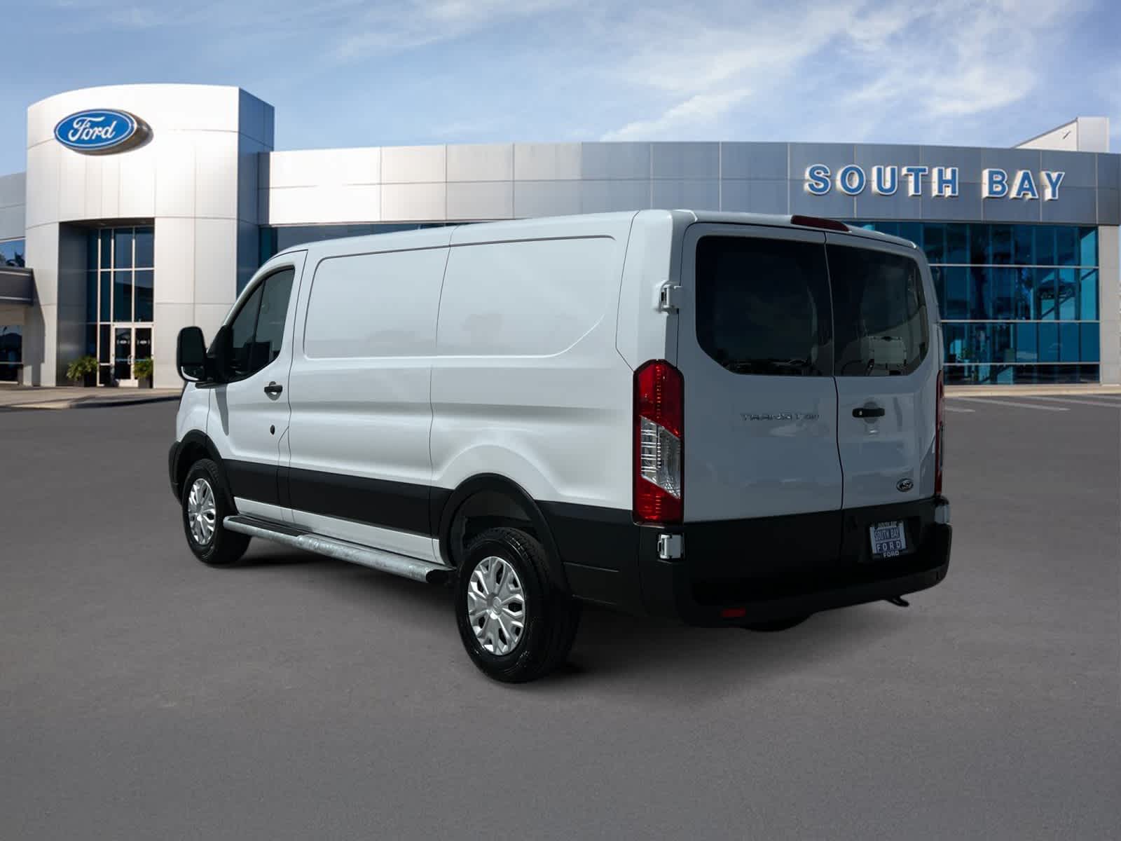 2025 Ford Transit Cargo Van T-250 130" Low Rf 9070 GVWR RWD