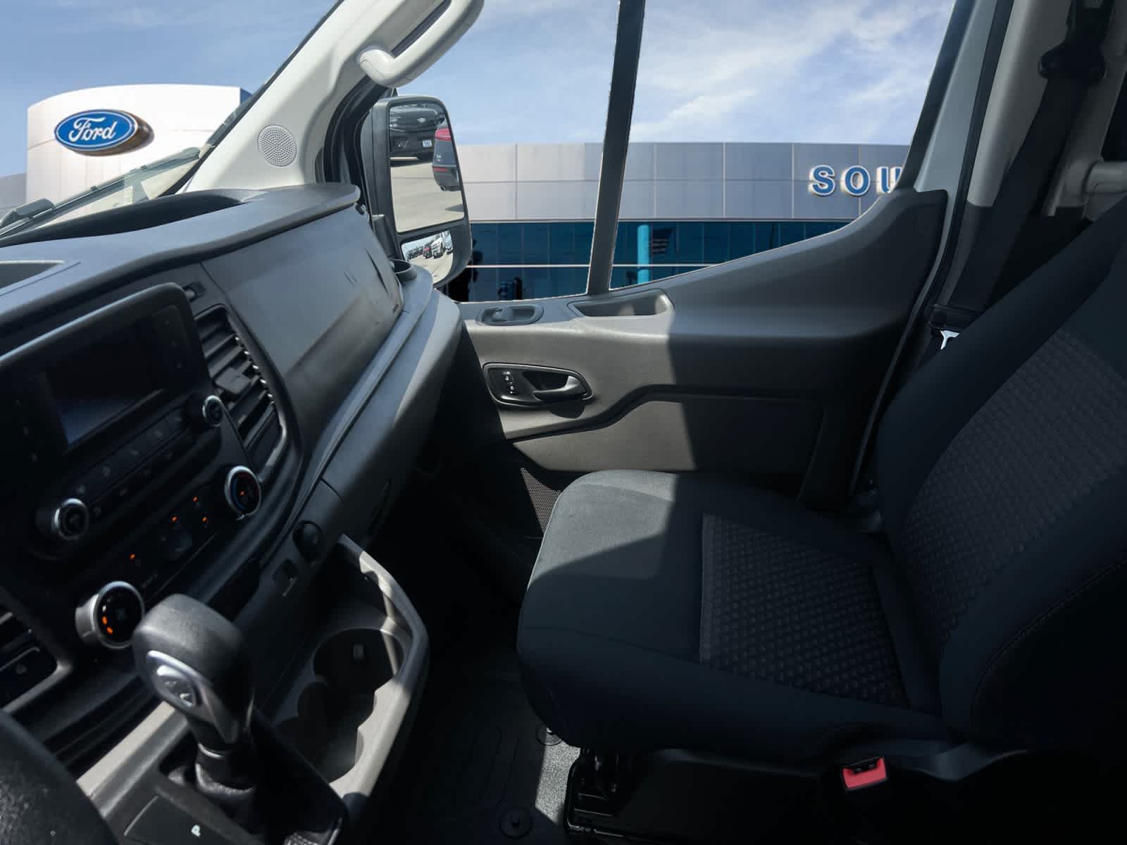 2025 Ford Transit Cargo Van T-250 130" Low Rf 9070 GVWR RWD