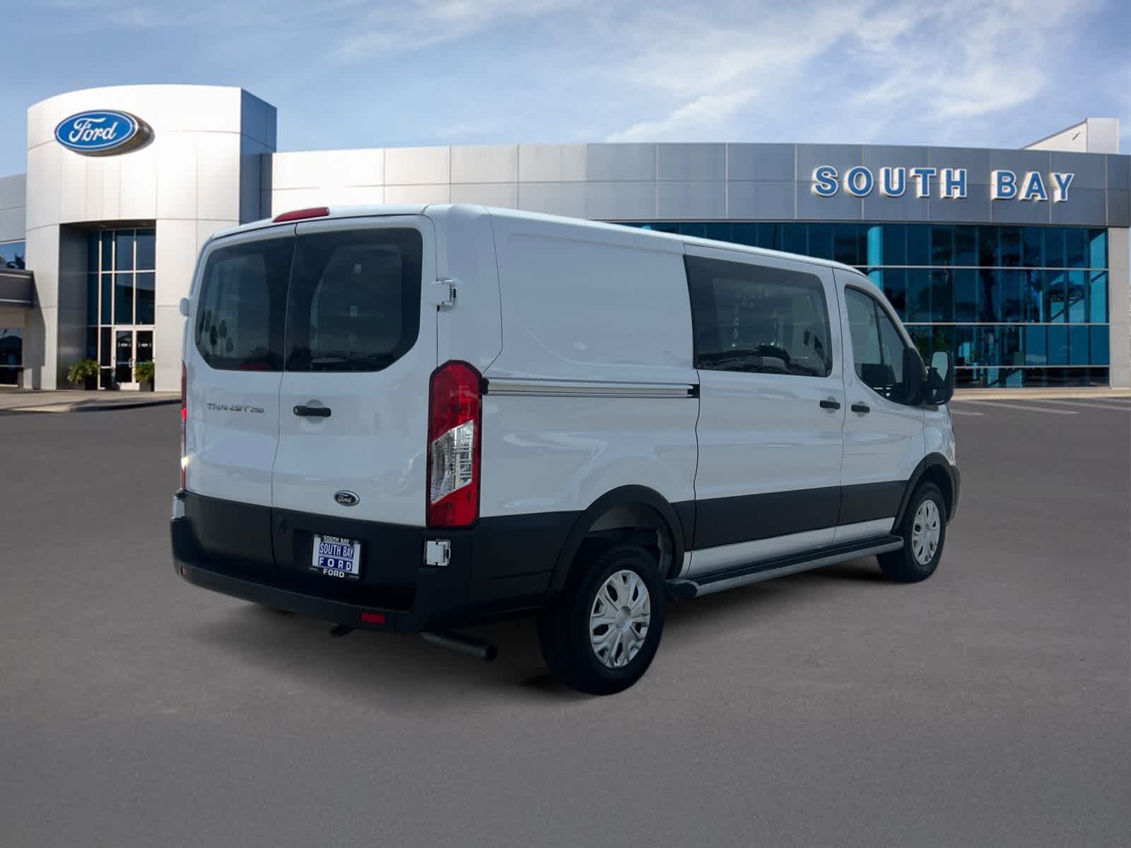 2025 Ford Transit Cargo Van T-250 130" Low Rf 9070 GVWR RWD
