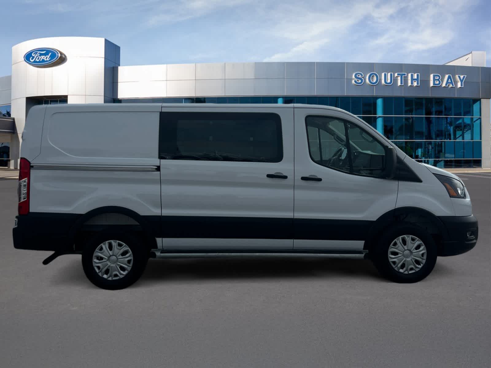 2025 Ford Transit Cargo Van T-250 130" Low Rf 9070 GVWR RWD