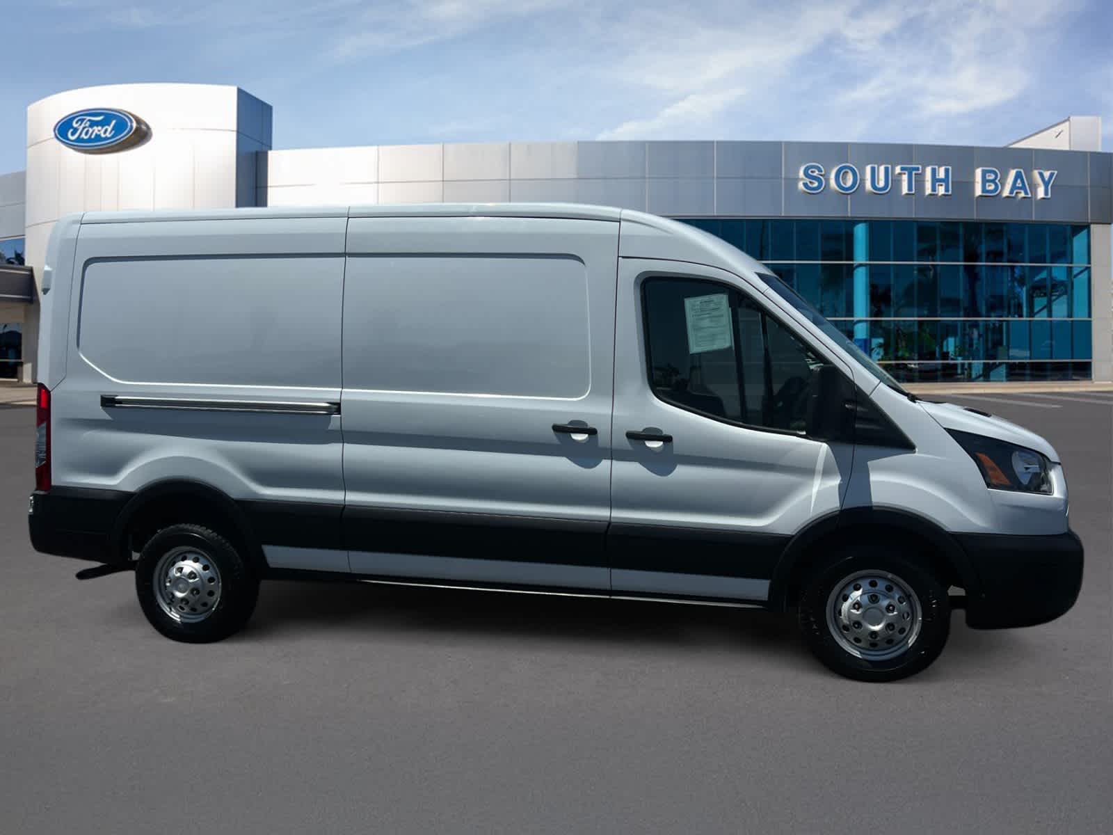 2023 Ford Transit Cargo Van T-250 130" Med Rf 9070 GVWR AWD