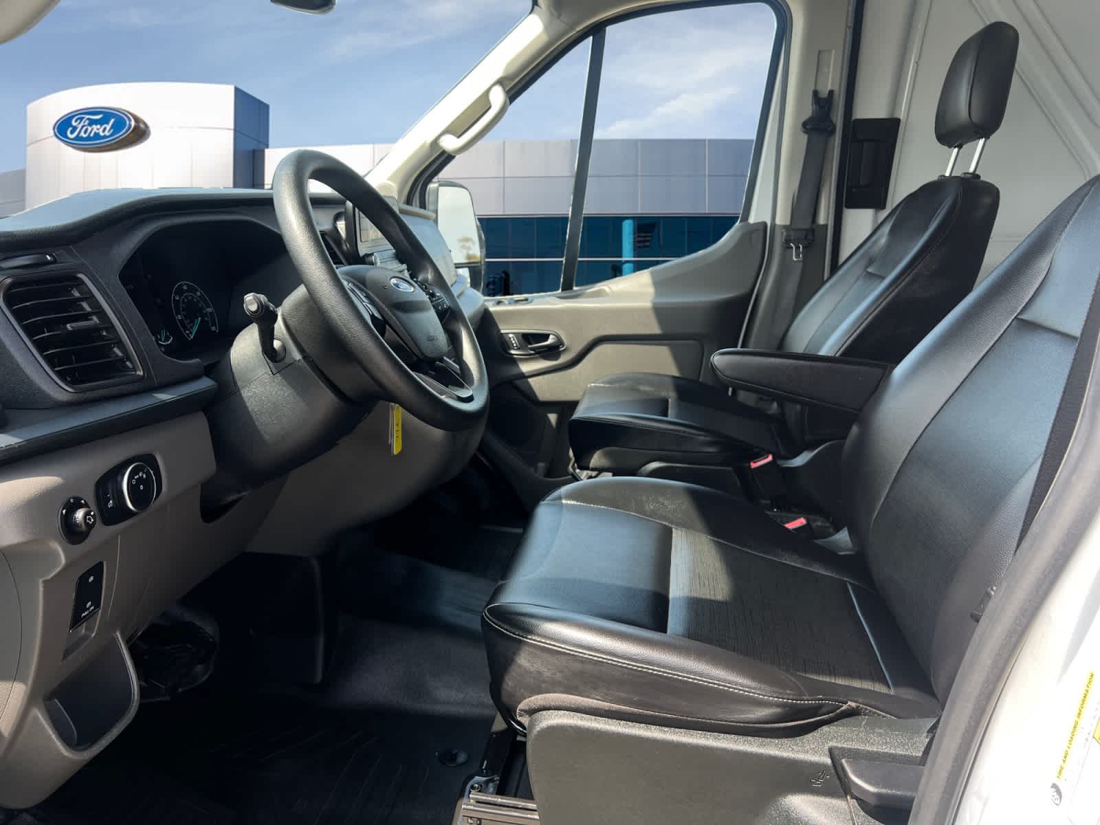 2025 Ford Transit Cargo Van T-250 148" Med Rf 9070 GVWR AWD