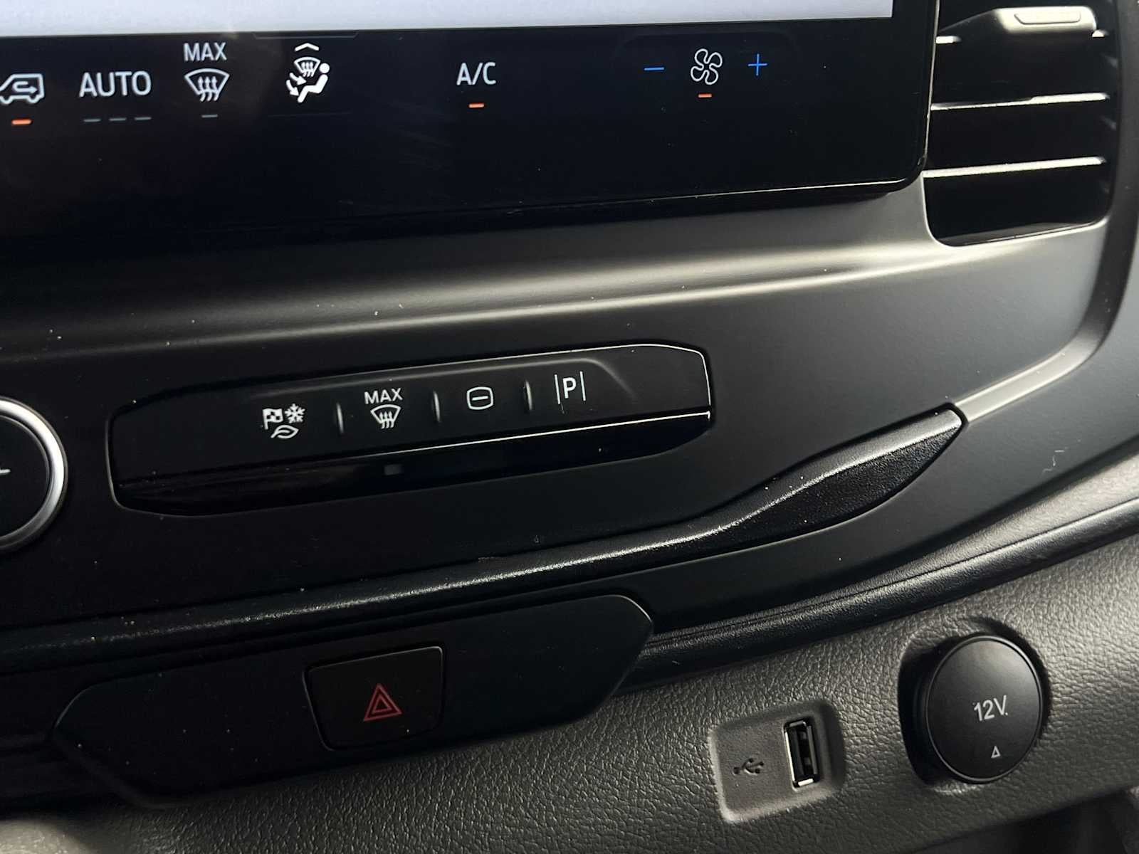 2023 Ford Transit Cargo Van T-350 130" Low Rf 9500 GVWR RWD